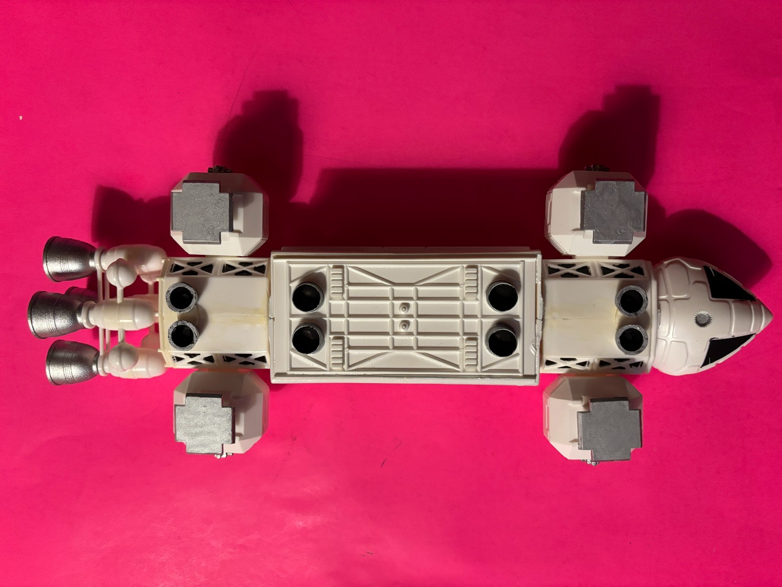 SPACE 1999 EAGLE TRANSPORTER MODEL BUILT UP & PAINTED COOL LOOK!!