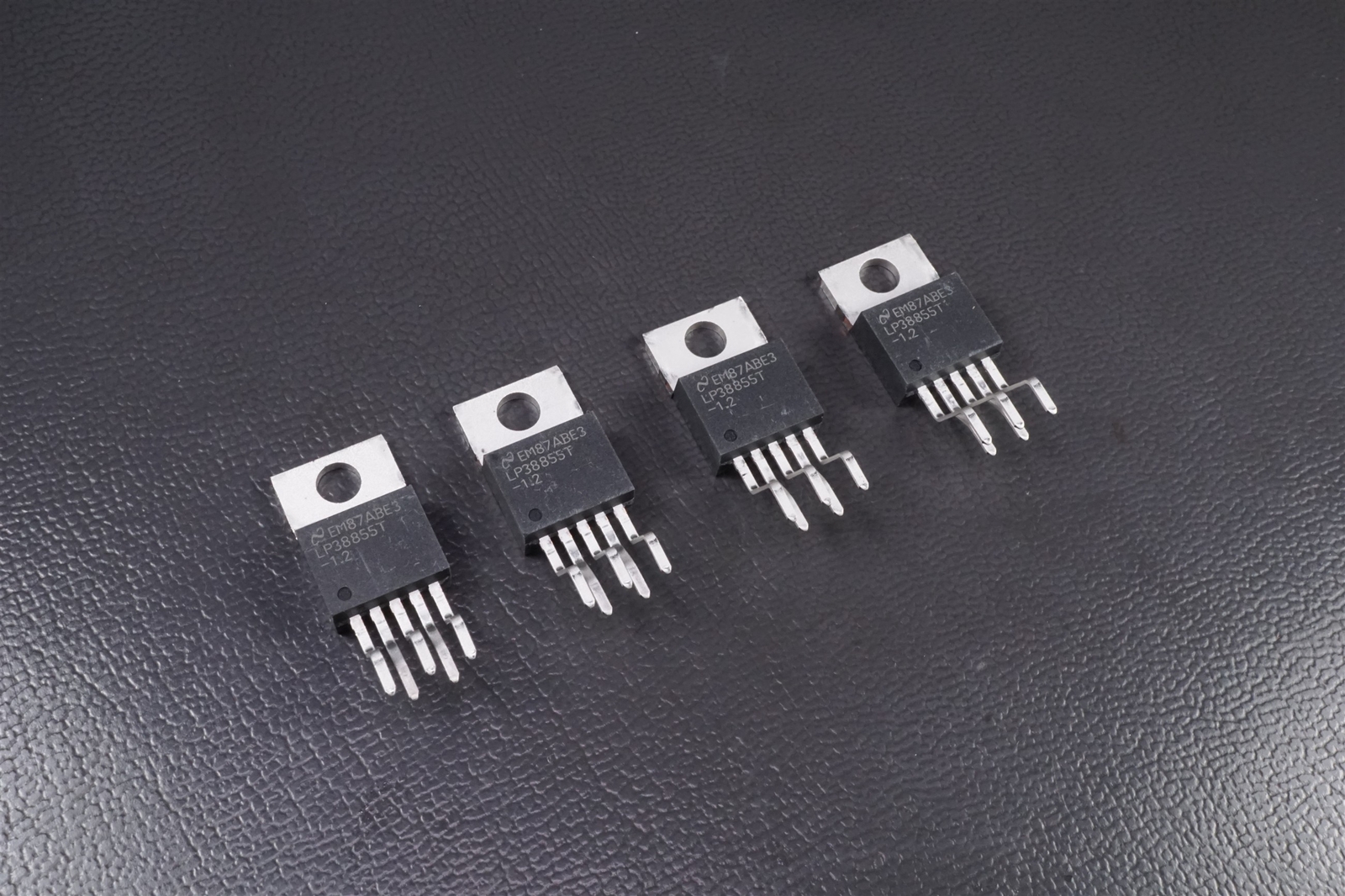 Lot of 4 LP38855T-1.2/NOPB National Semi LDO Voltage Regulator 1.2V 1.5A TO-220