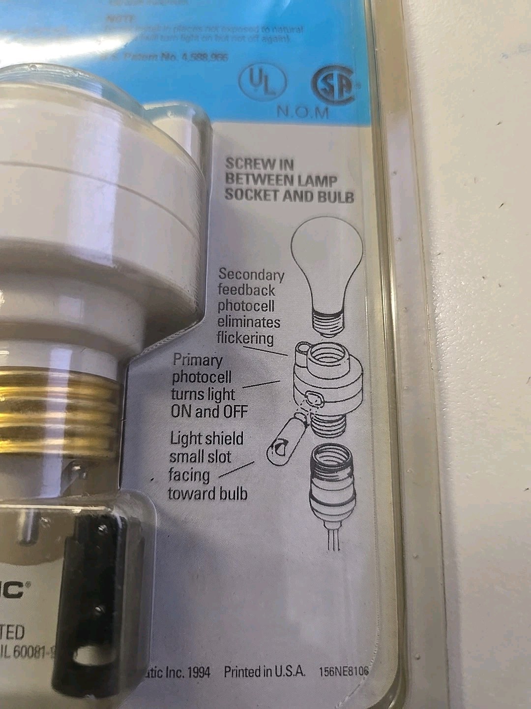 Intermatic Dusk-Dawn Automatic Light Control Sensing Socket Converter #NE2C New!