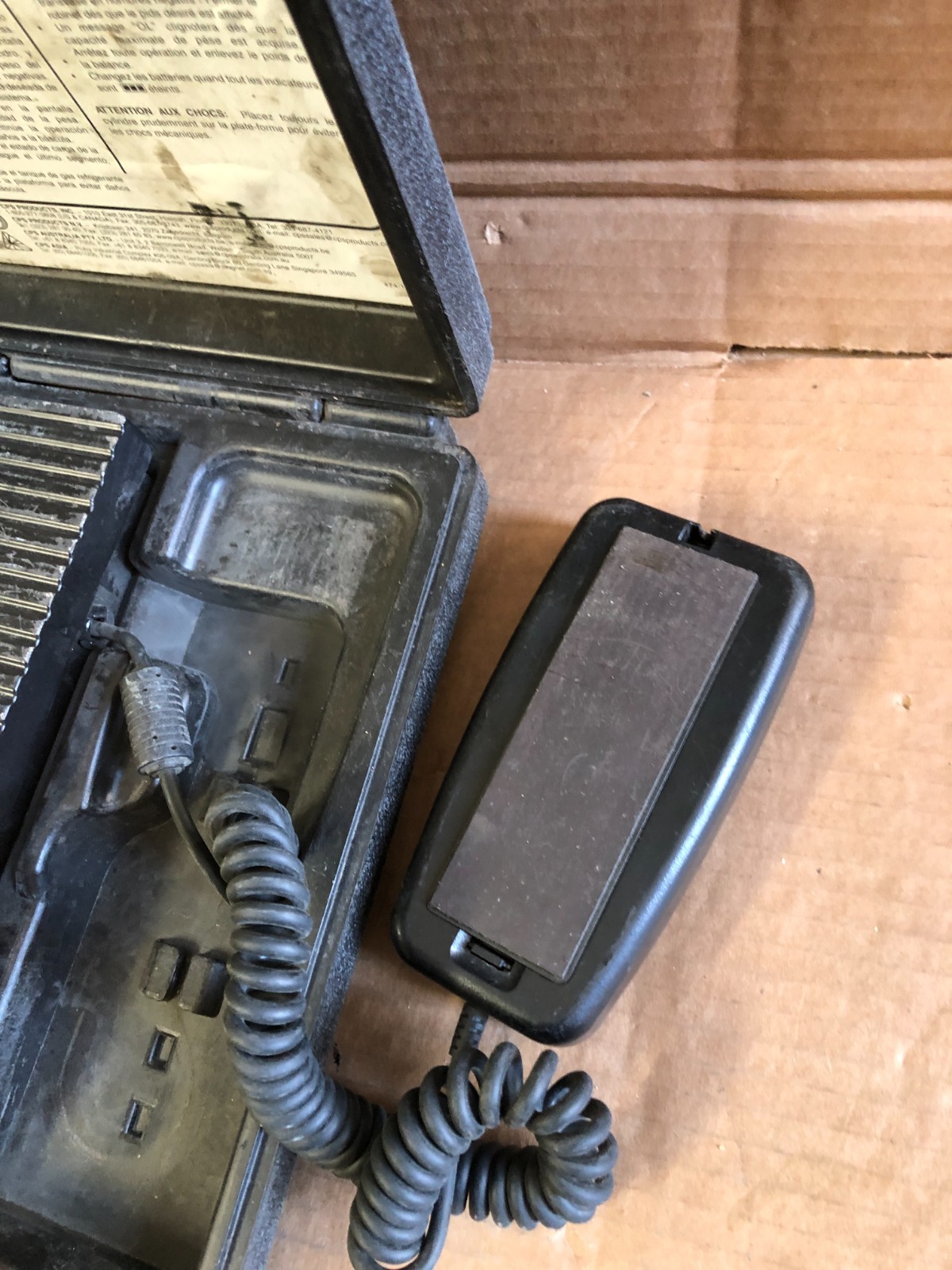 CPS CC220 Compute-A-Charge Refrigerant Charging Scale - W/Hard Case
