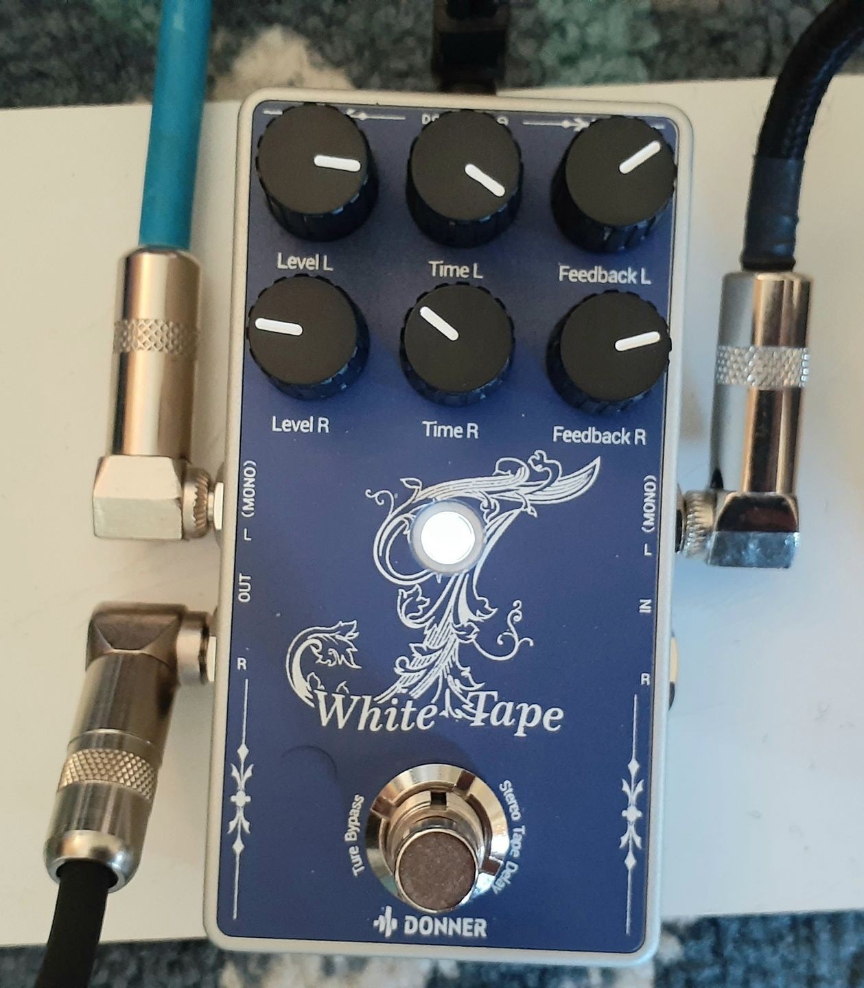 Donner White Tape Stereo Delay Pedal, Analog Delay with Echo Effect, True Bypass
