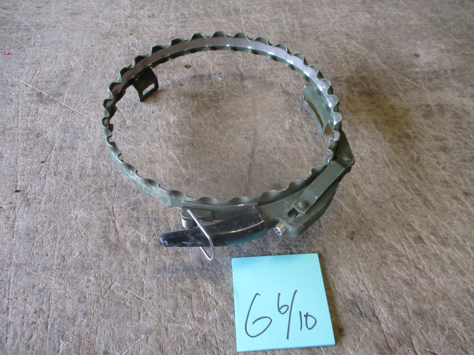 NOS TOW Missile Mounting Bracket Clamp for HMMWV