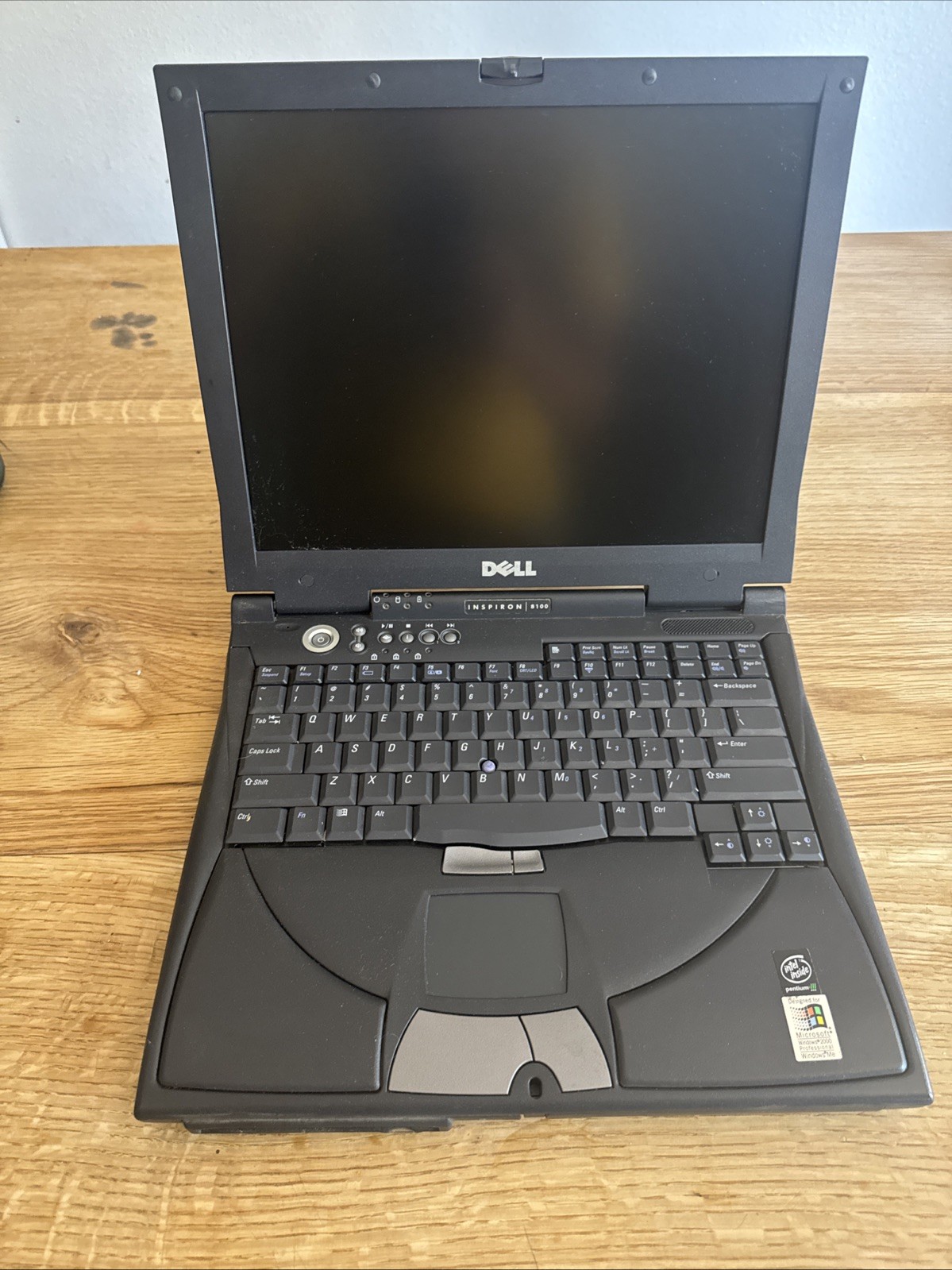Vintage Retro Dell Inspiron 8100 Laptop Pentium III  *UNTESTED*