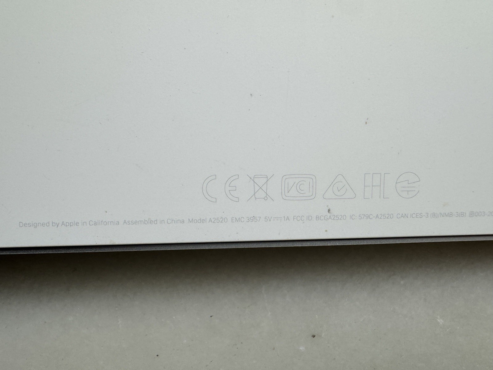 Apple A2520 Wireless Aluminum Keyboard Silver/White Numeric Keypad Slim Design