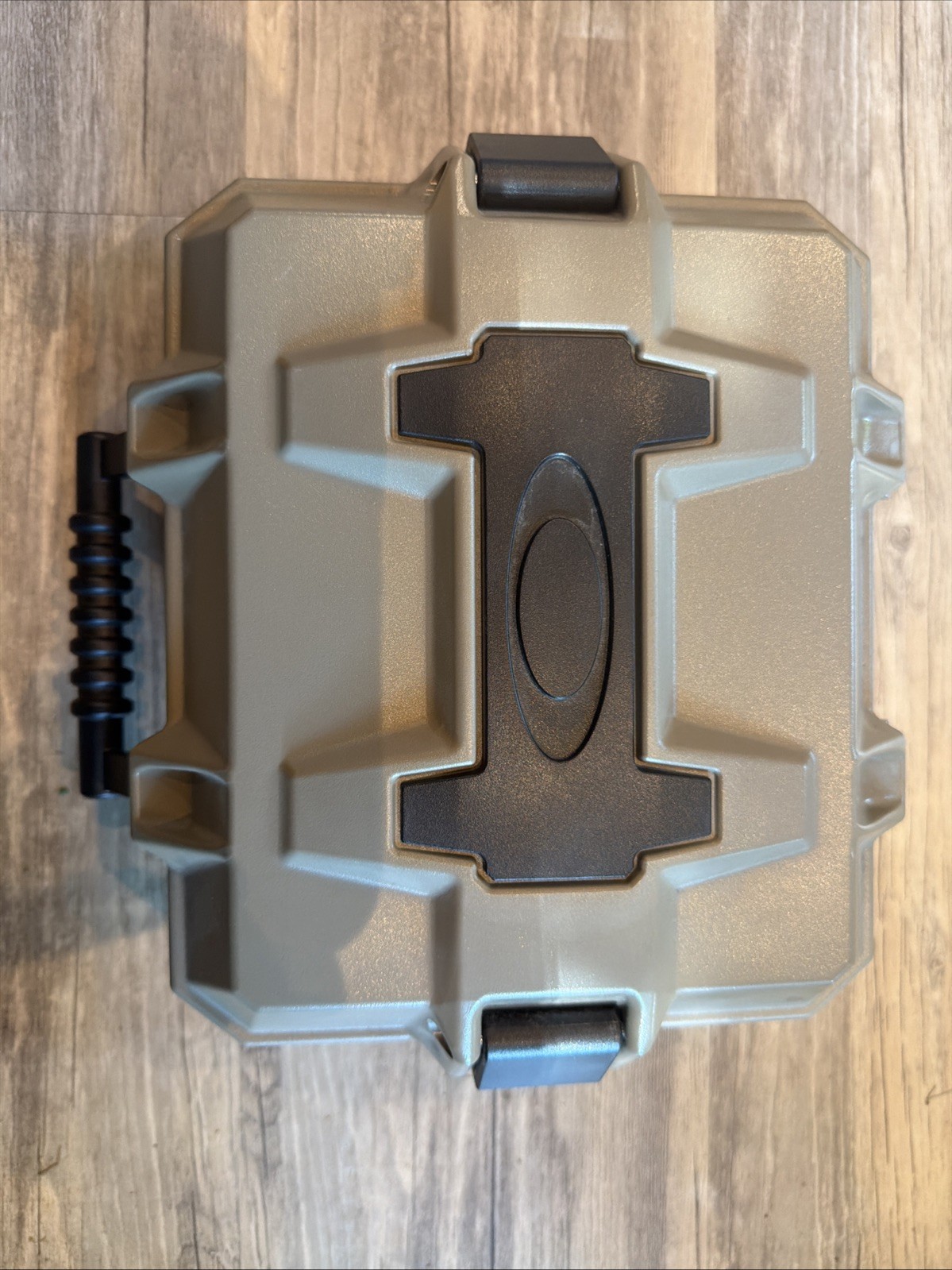 Oakley Strongbox Accessory Case - Terrain Tan