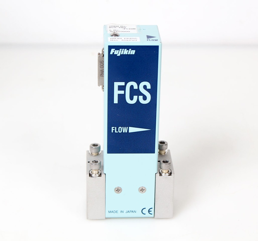 Fujikin FCS-4WS-F122B Mass Flow Control System | C4F8 Gas, 1000 SCCM + Warranty