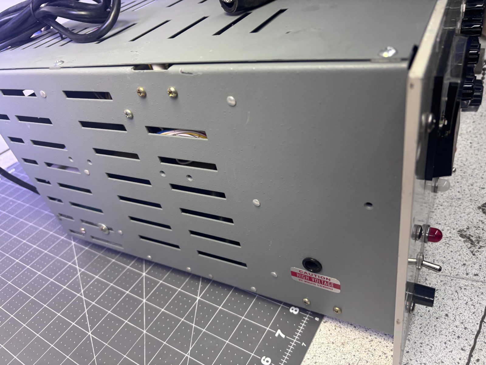 Fluke 410B 10kV DC High Voltage Power Supply.