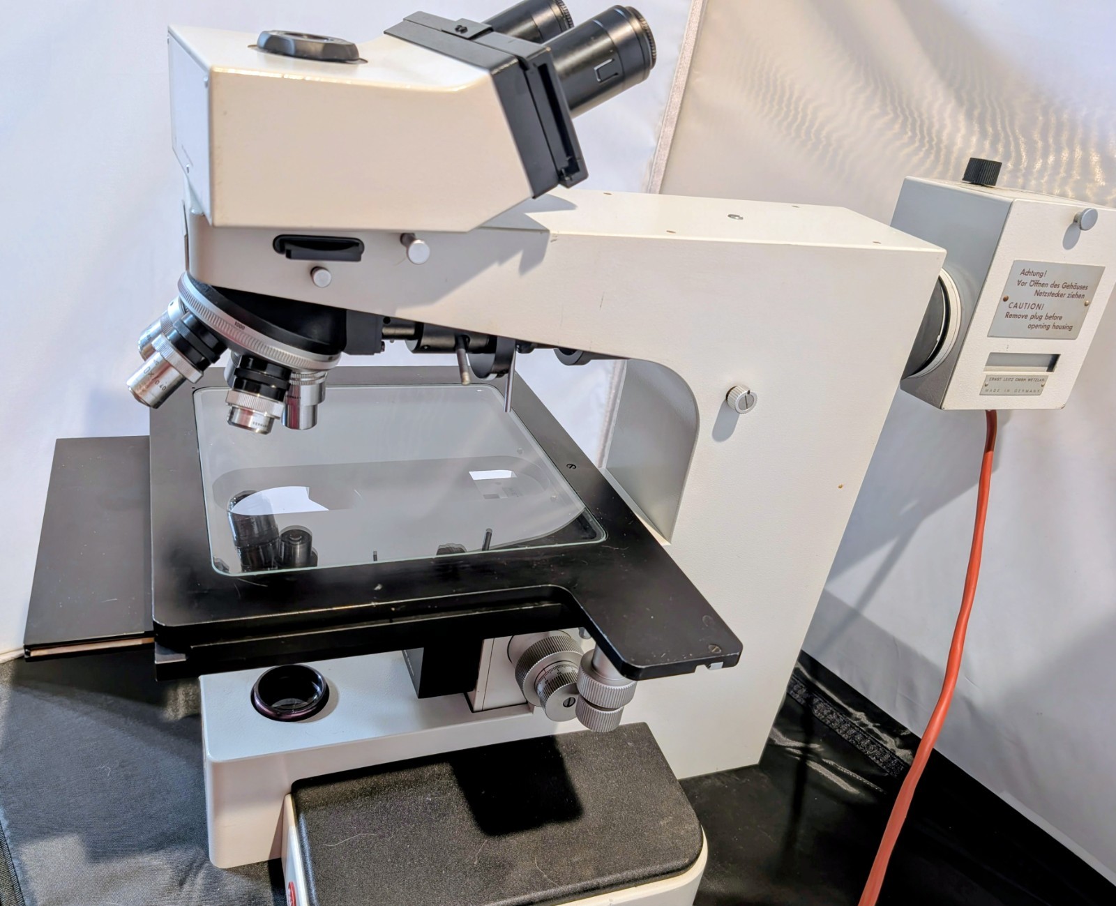 Leitz Wetzlar Metalloplan Microscope