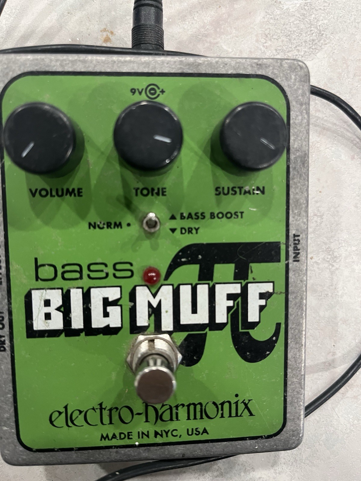 Electro-Harmonix - Bass Big Muff Pi - NYC - Distortion Fuzz Guitar Effects Pedal