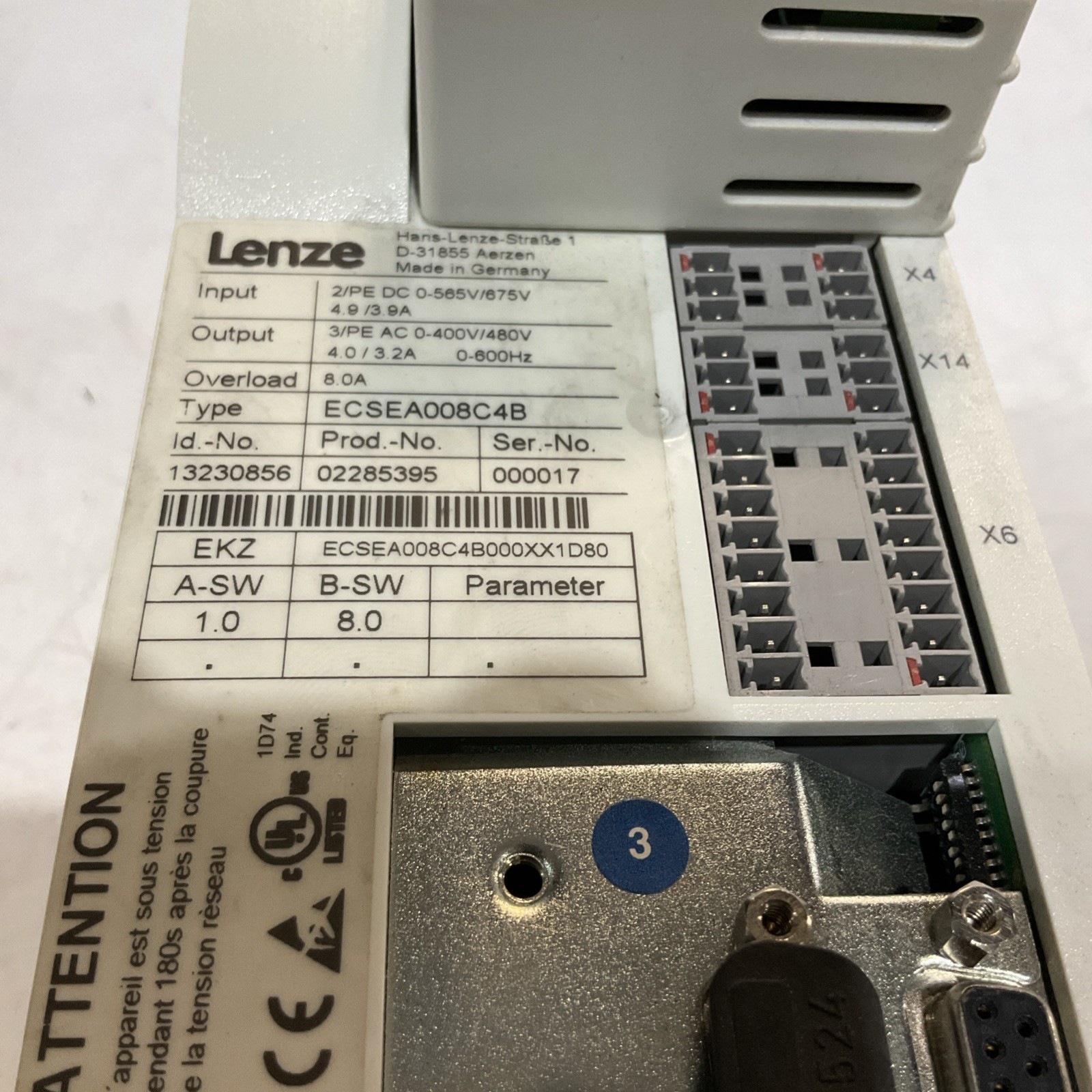 LENZE ECSEA008C4B SERVO DRIVE VARIABLE FREQUENCY CONTROLLER INVERTER XE25