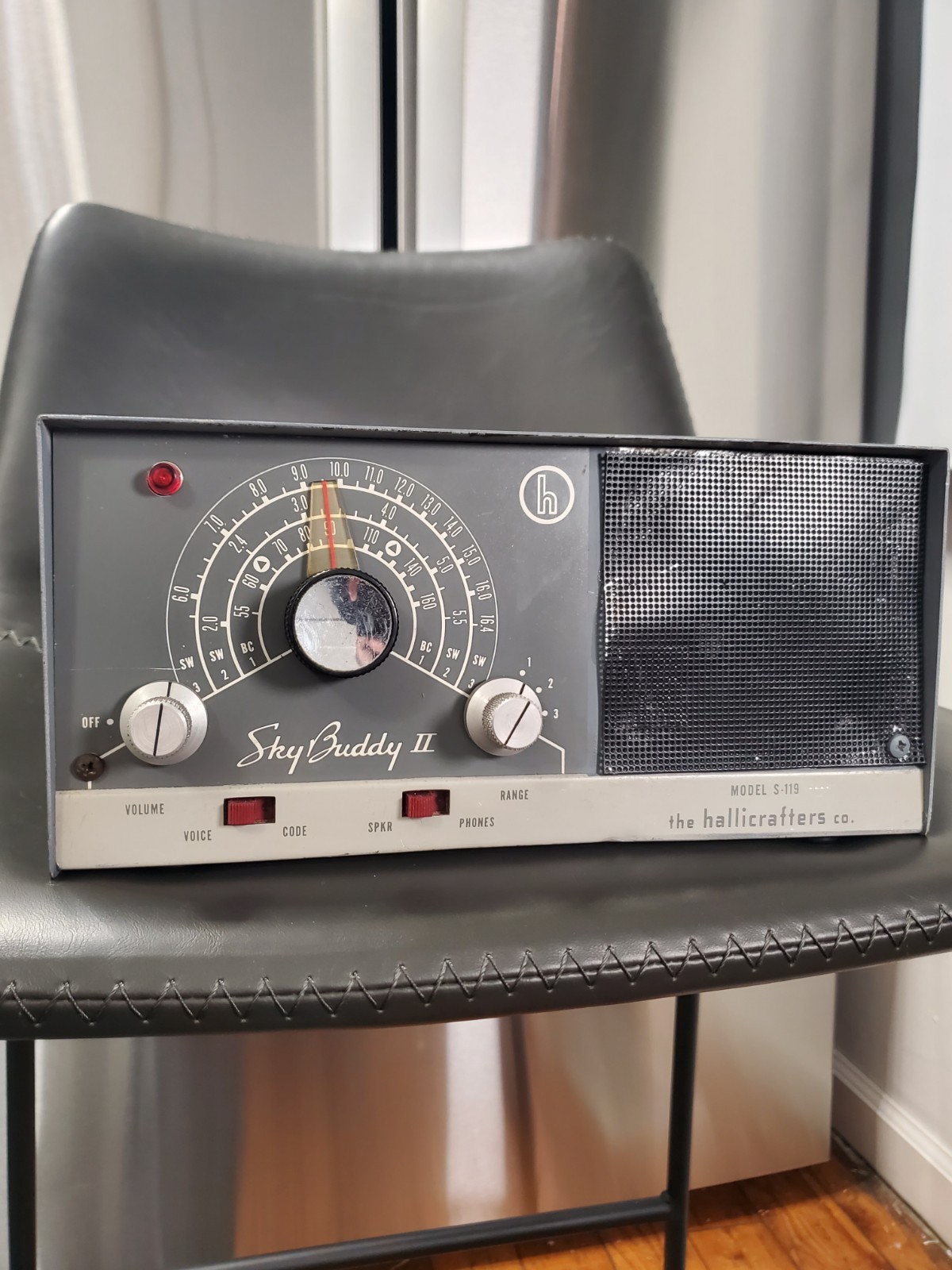 Hallicrafters Sky Buddy II Vintage Radio S-119