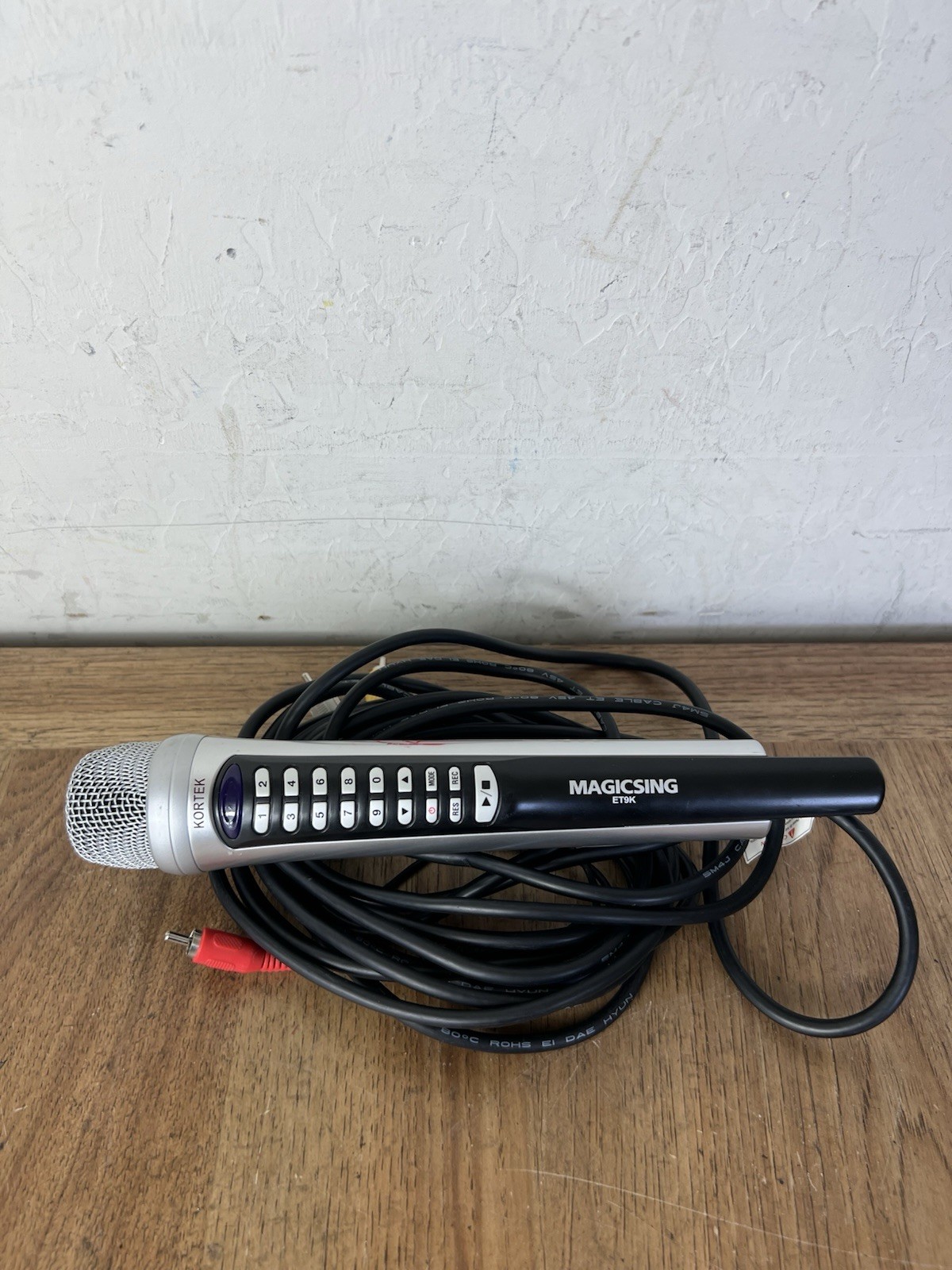 MagicSing ET9K Microphone Magic Sing Wired Karaoke Mic No charging cable