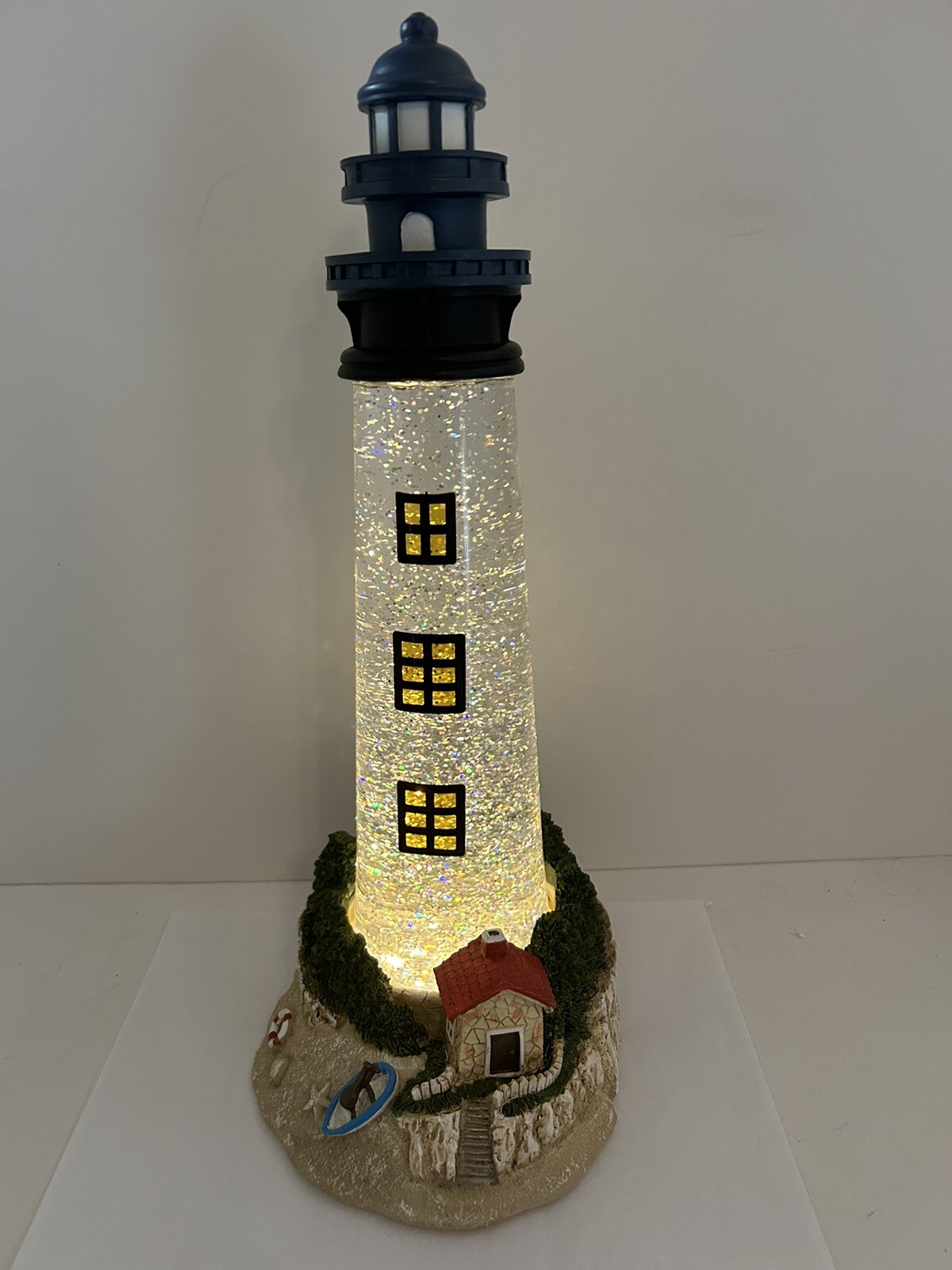 LIGHTHOUSE GLITTER GLOBE Cracker Barrel Exclusive Large Acrylic Resin New No Box