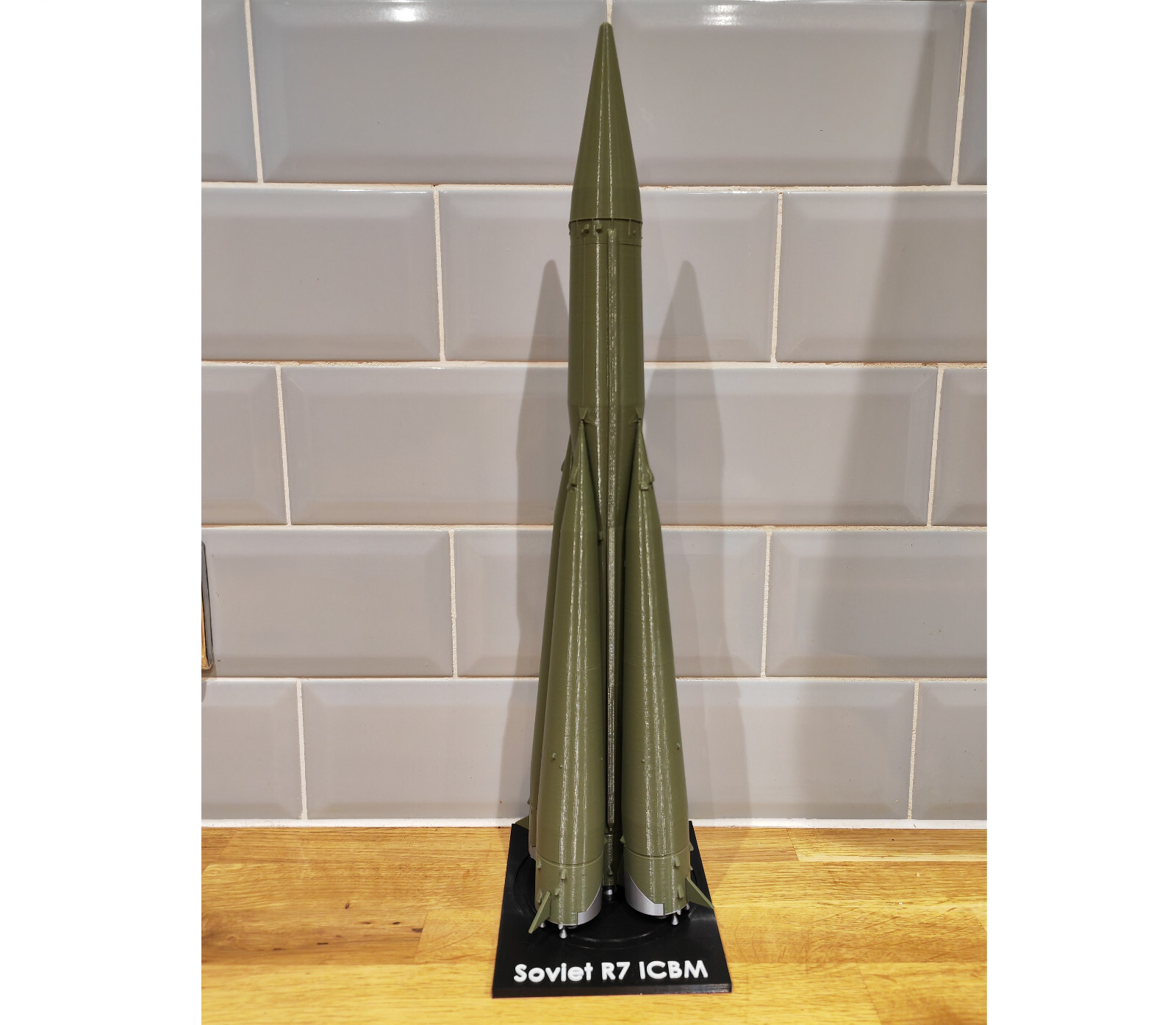 Soviet Missile R7 ICBM Ship Rocket Model 1:72 scale 465mm 18inch