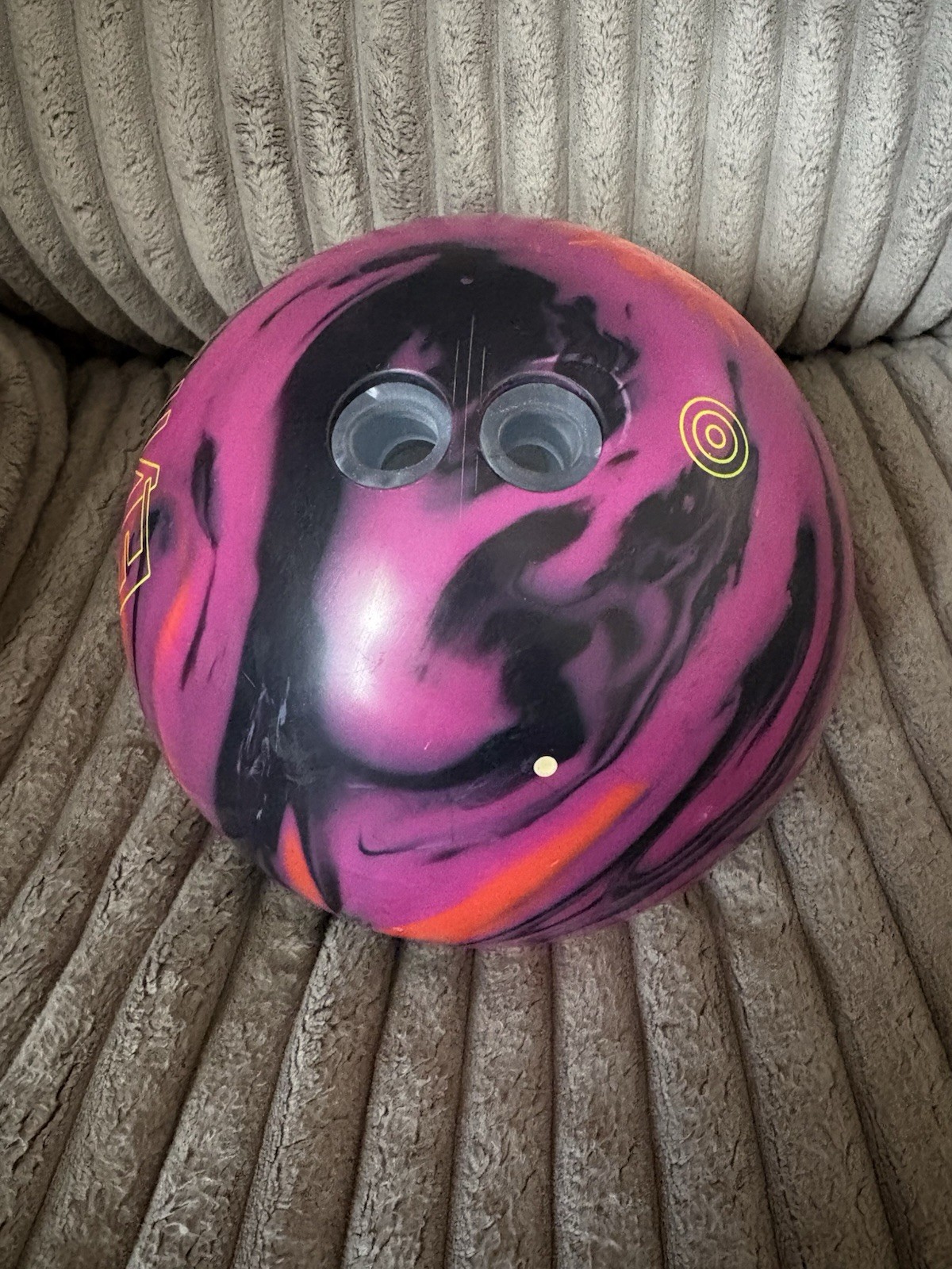 15lb Ebonite Entity Solid