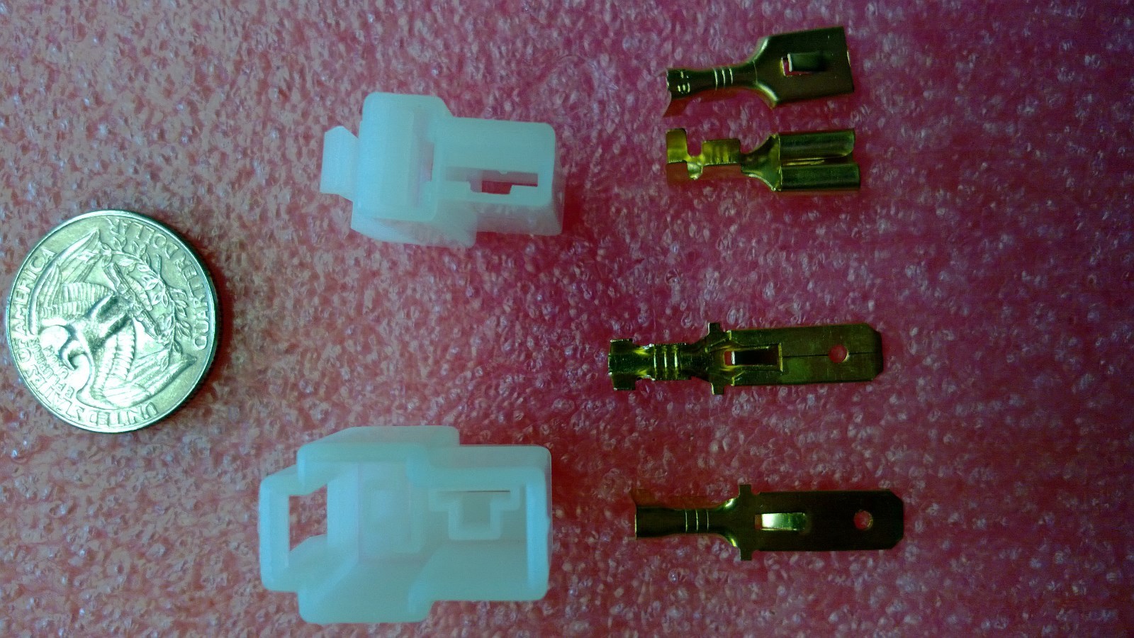 ALINCO - TYT " T " TYPE CONNECTOR DC PLUG ONLY