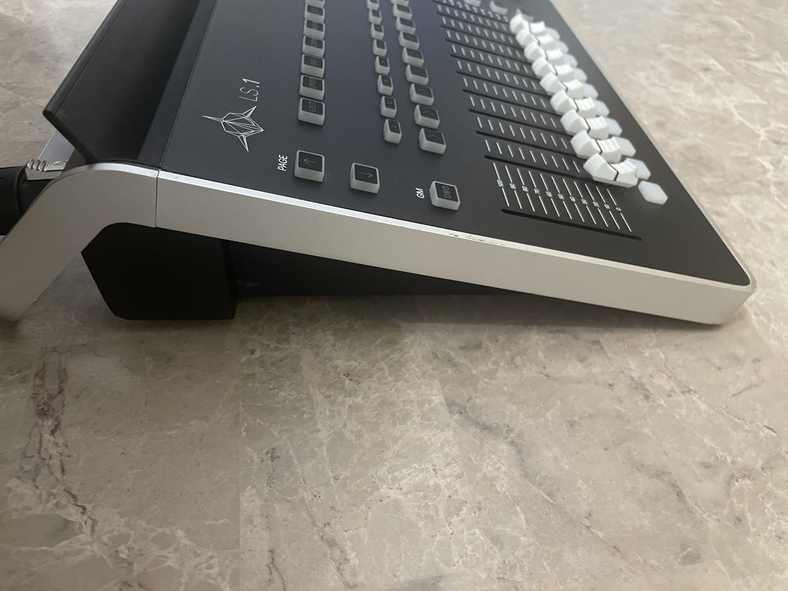 AS-IS LightShark LS-1 Lighting Controller 8-Universe Lighting Console