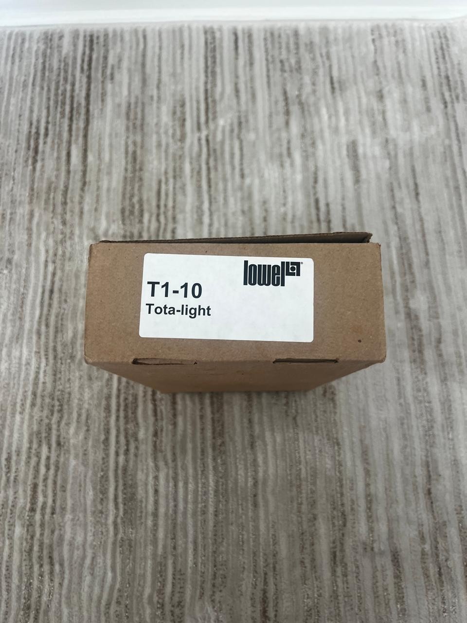 Lowel Tota Light T1-10