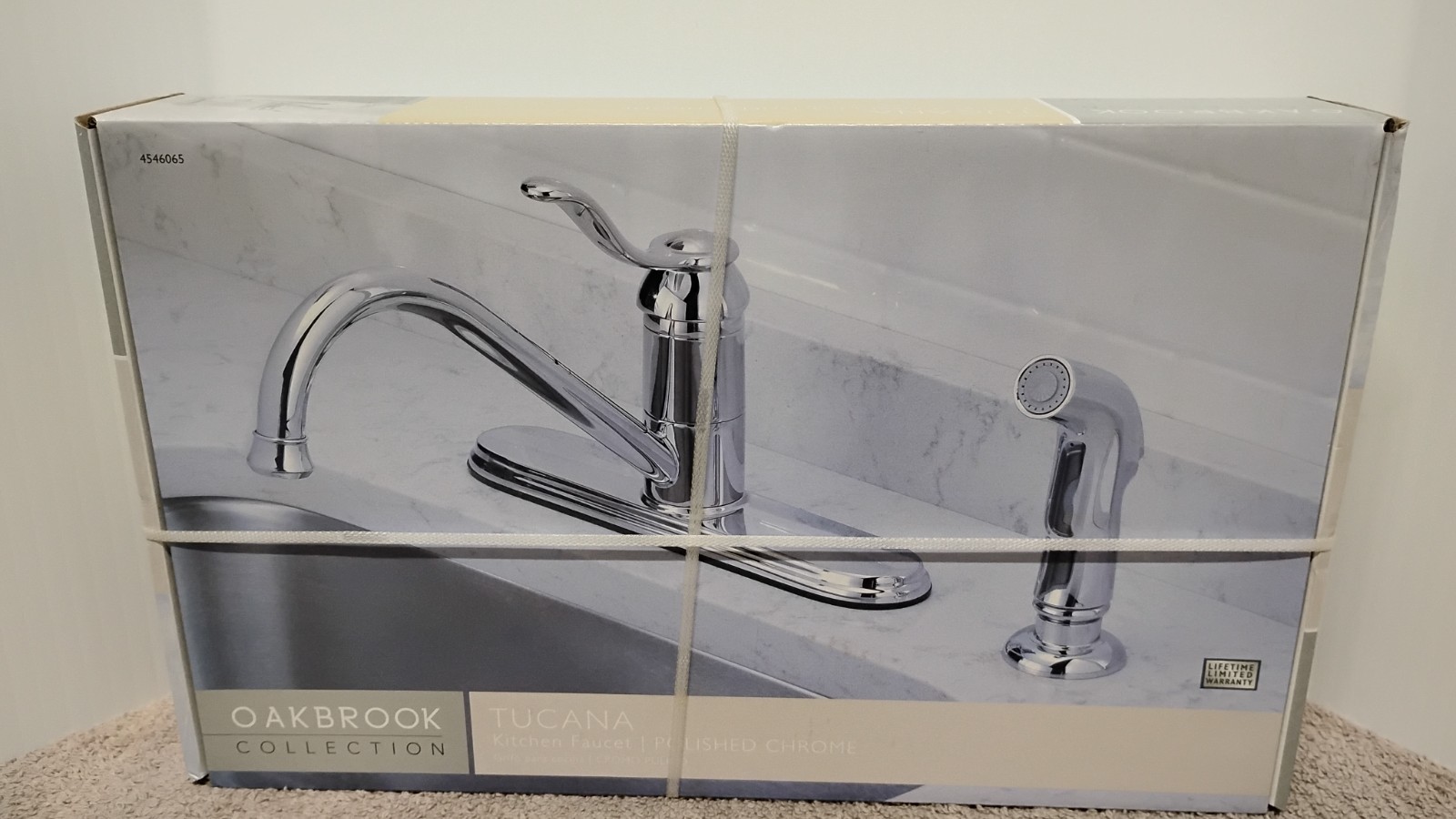 NEW OakBrook Tucana One Handle Side Sprayer Kitchen Faucet/ Polished Chrome.
