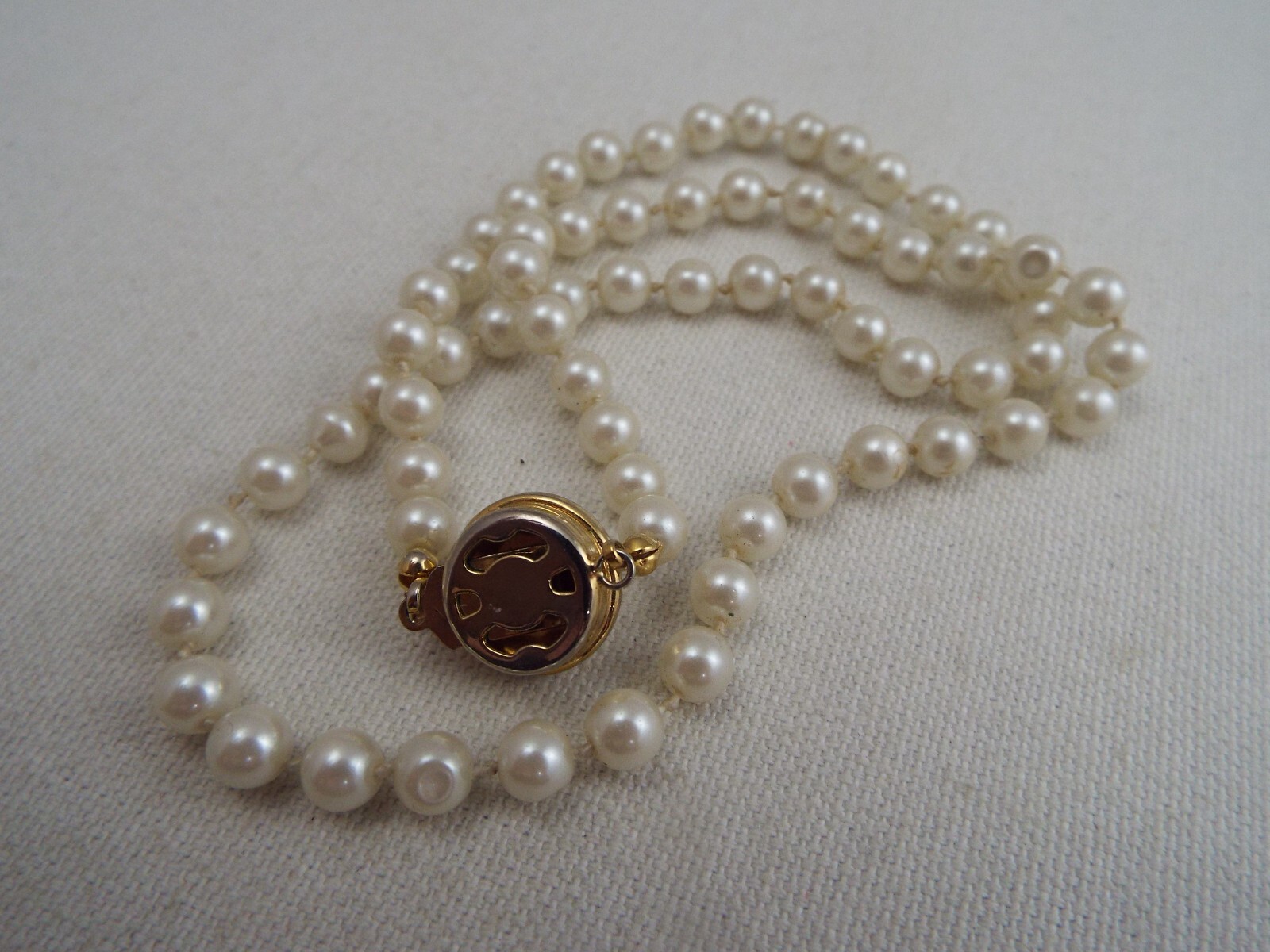 Glass Pearl Bead Necklace (B46)