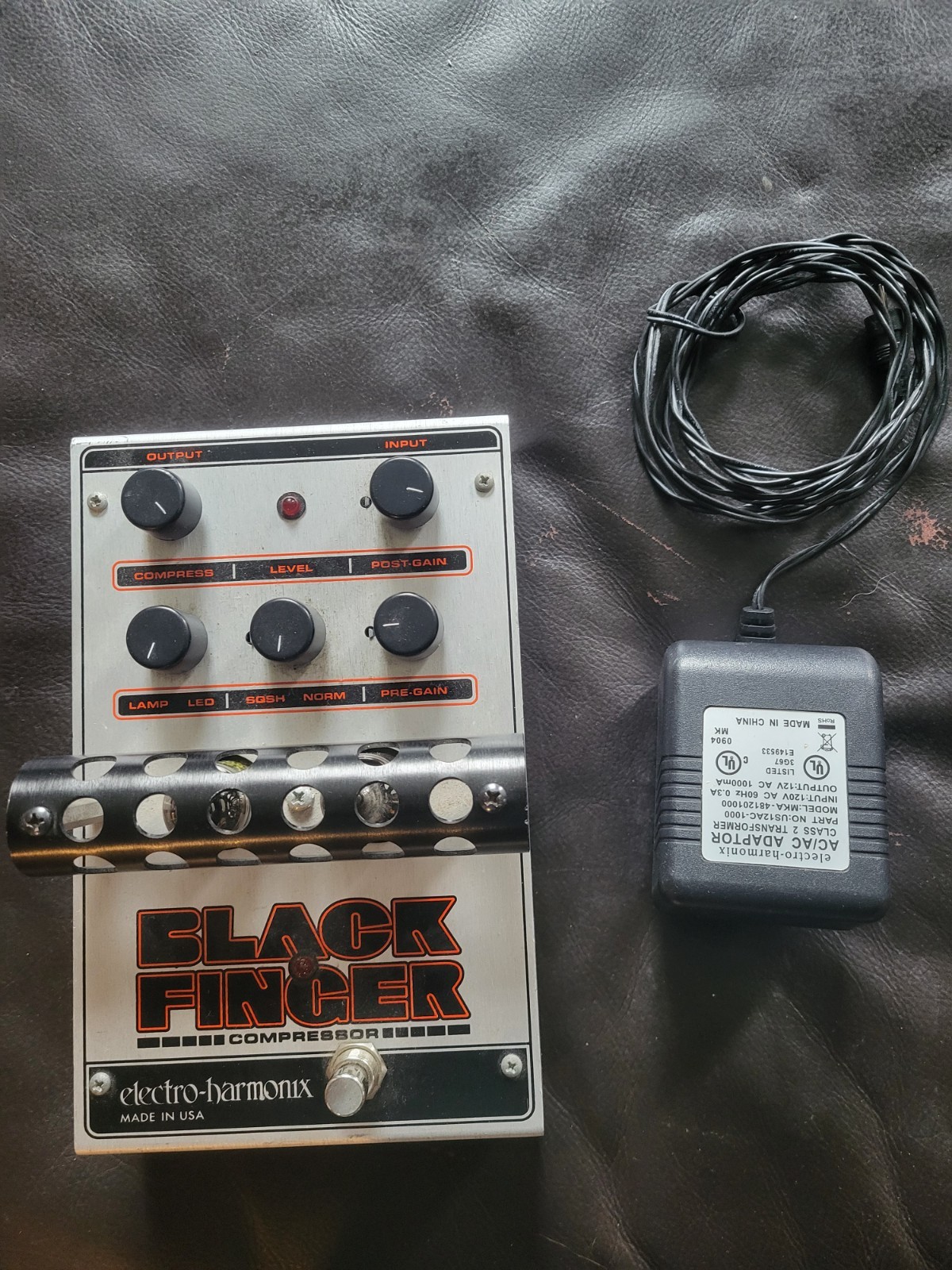bass guitar compressor Electro-Harmonix BLACK FINGER