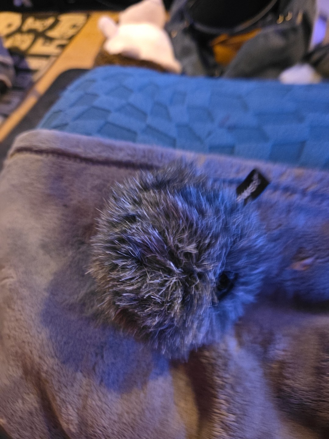 Neewer Shotgun / Phone Microphone Wind Muff