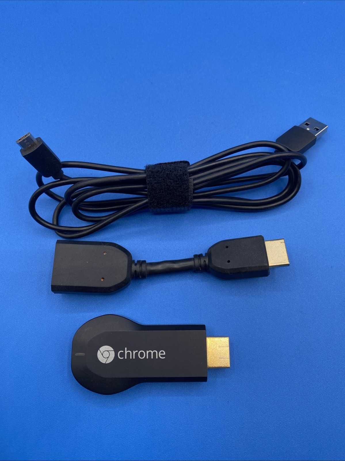 Google Chromecast (1st Generation) Streaming Media Player - H2G2-42 (Black)