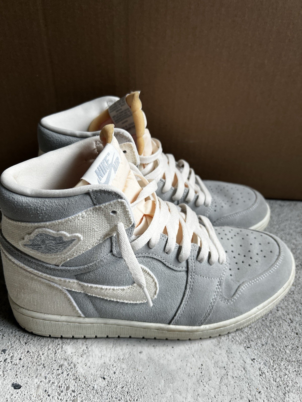 Nike Air Jordan 1 Retro OG High Craft Ivory Size 8