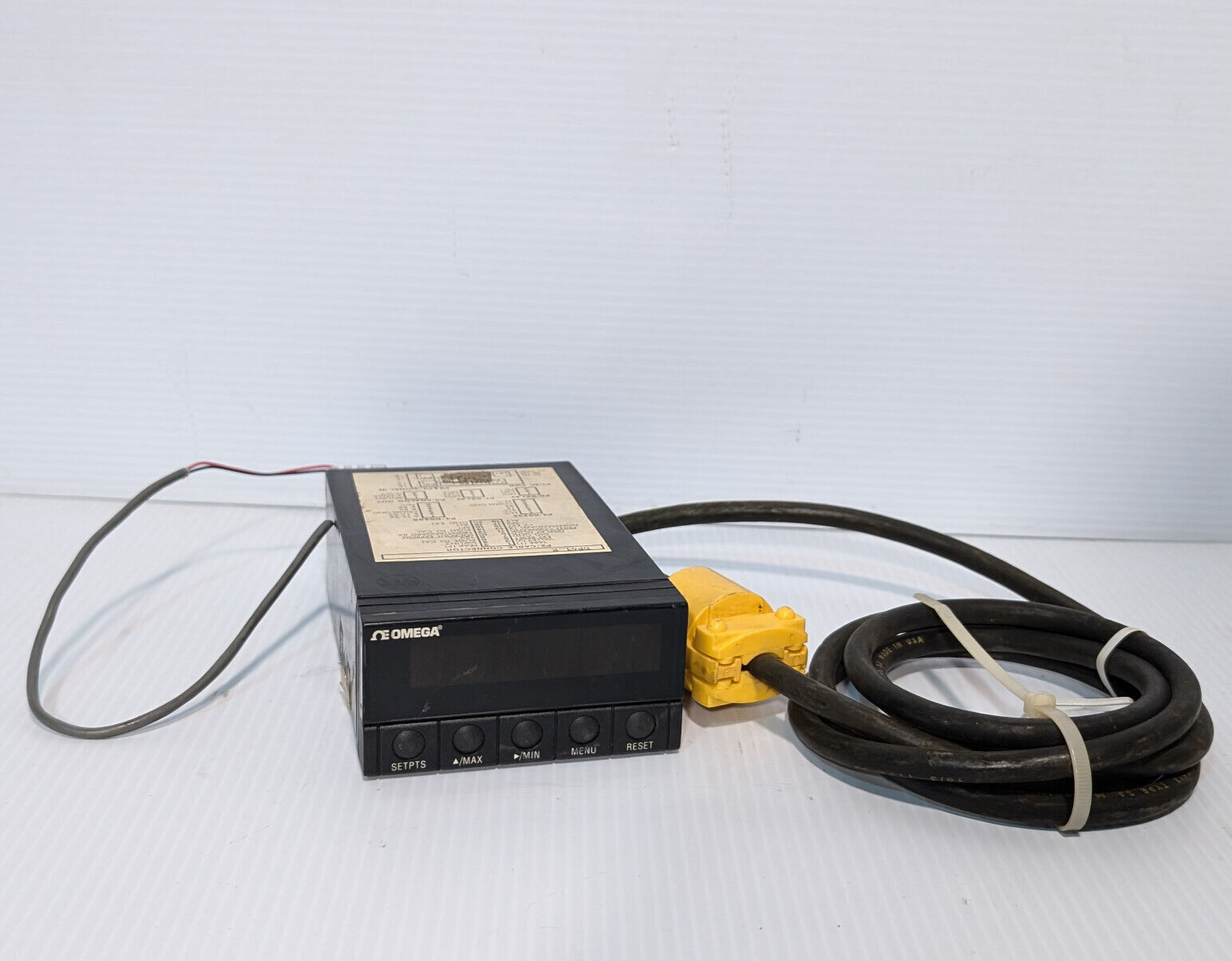 Omega DP41-E Process Voltage/ Current Indicator, 10 W, 115 VAC, Made in USA