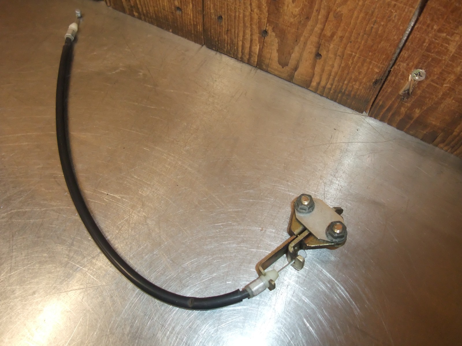 Yamaha FZS600 Fazer 5DM1 1998 Seat Catch And Cable - Very Good Cond #278