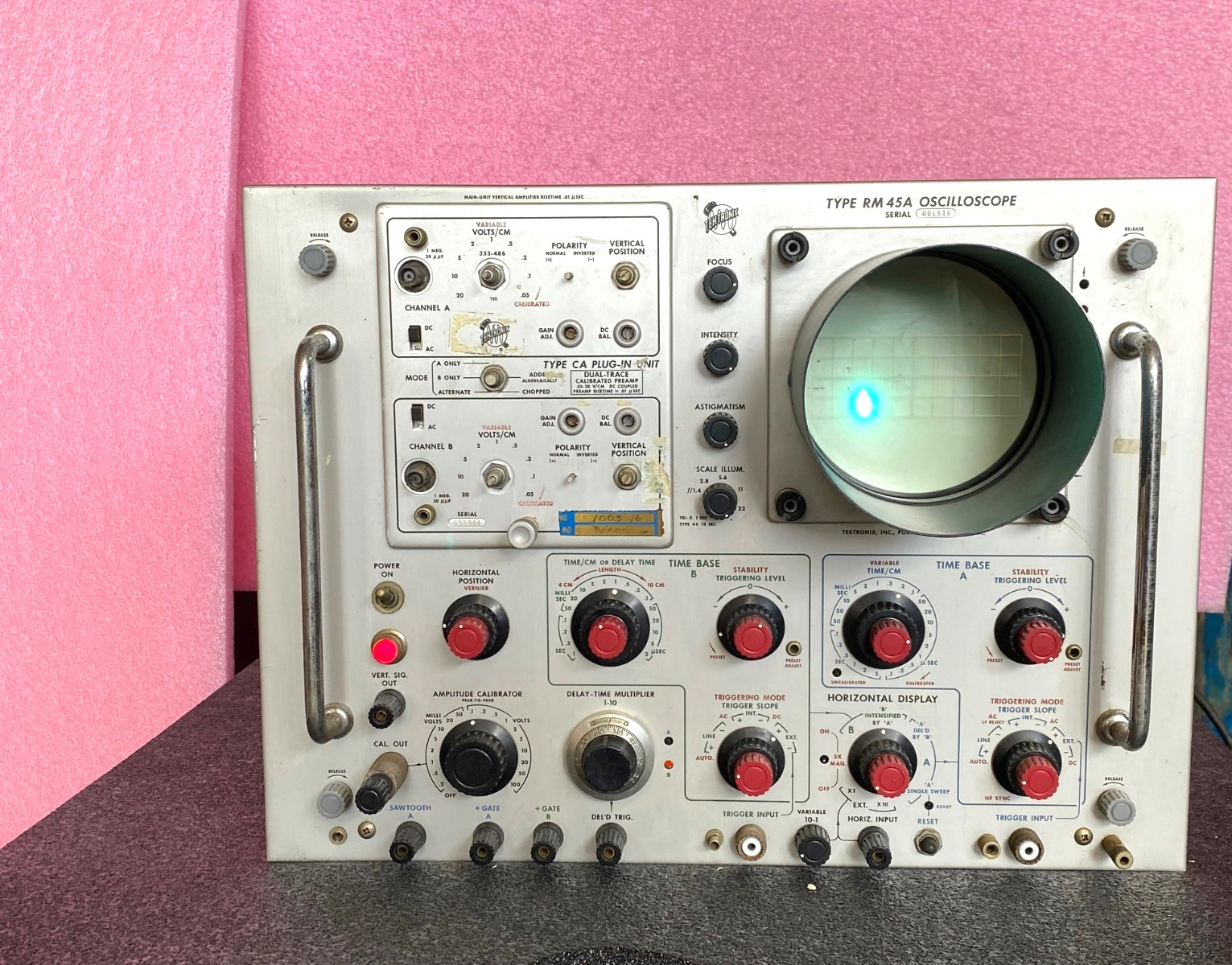 TEKTRONIX TYPE-RM45A OSCILLOSCOPE