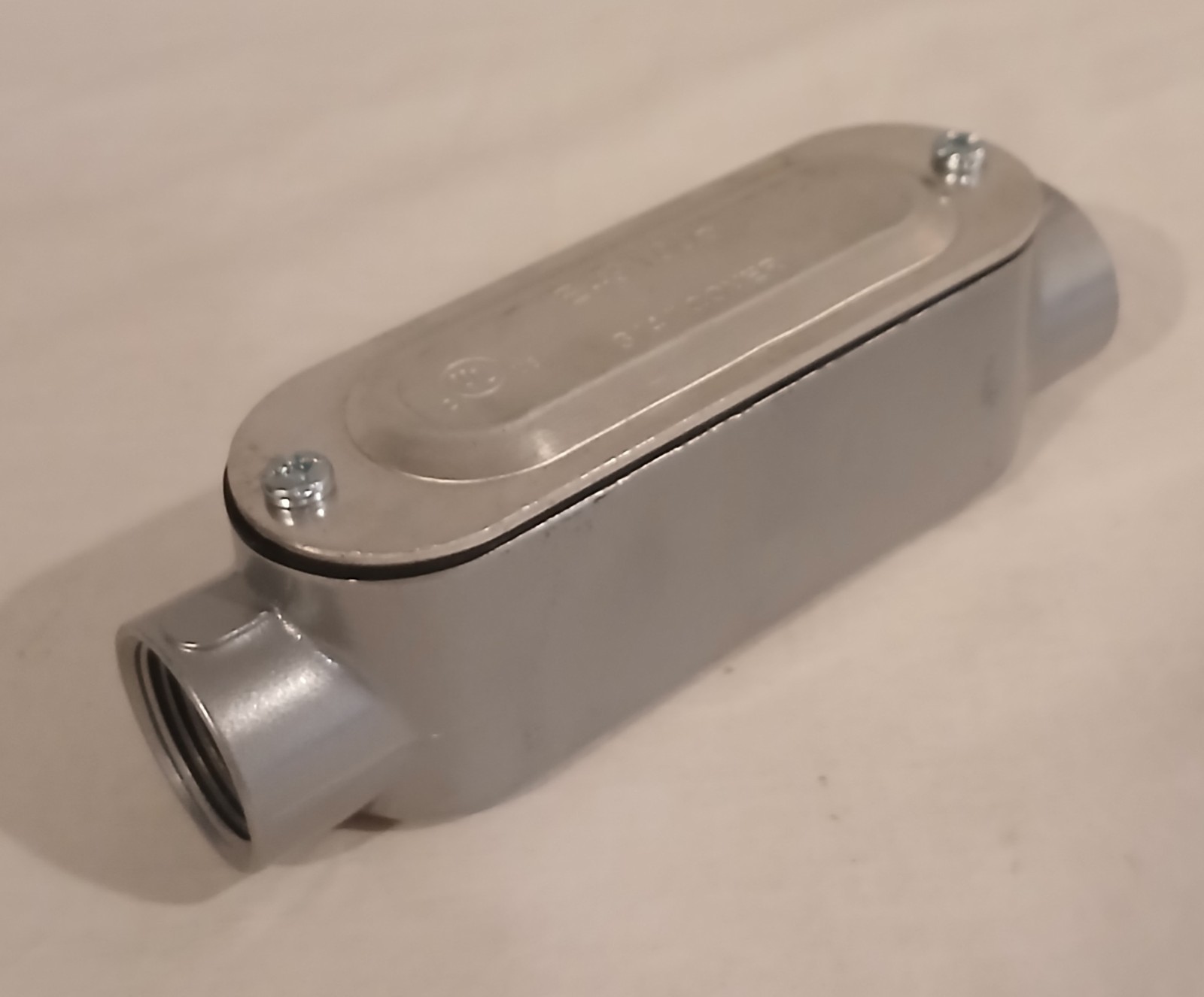 Topaz Rigid Conduit Outlet Body. C2CG. 3/4"  w/Cover. (Lot of 2). Free Shipping
