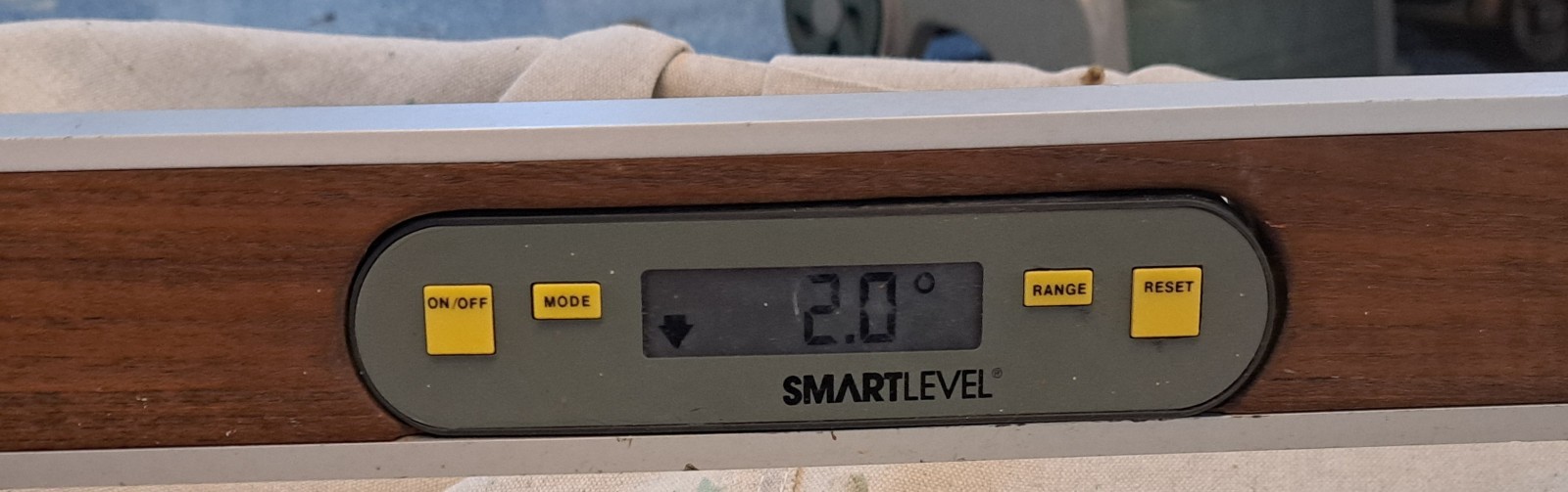 Wedge 72" Smart Level With Digital Inclinometer