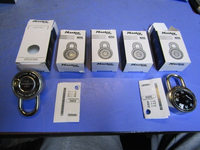 Lot of 5 Master Lock 1525 Combination Padlock 1-7/8 in Wide Black Dial V58 Key
