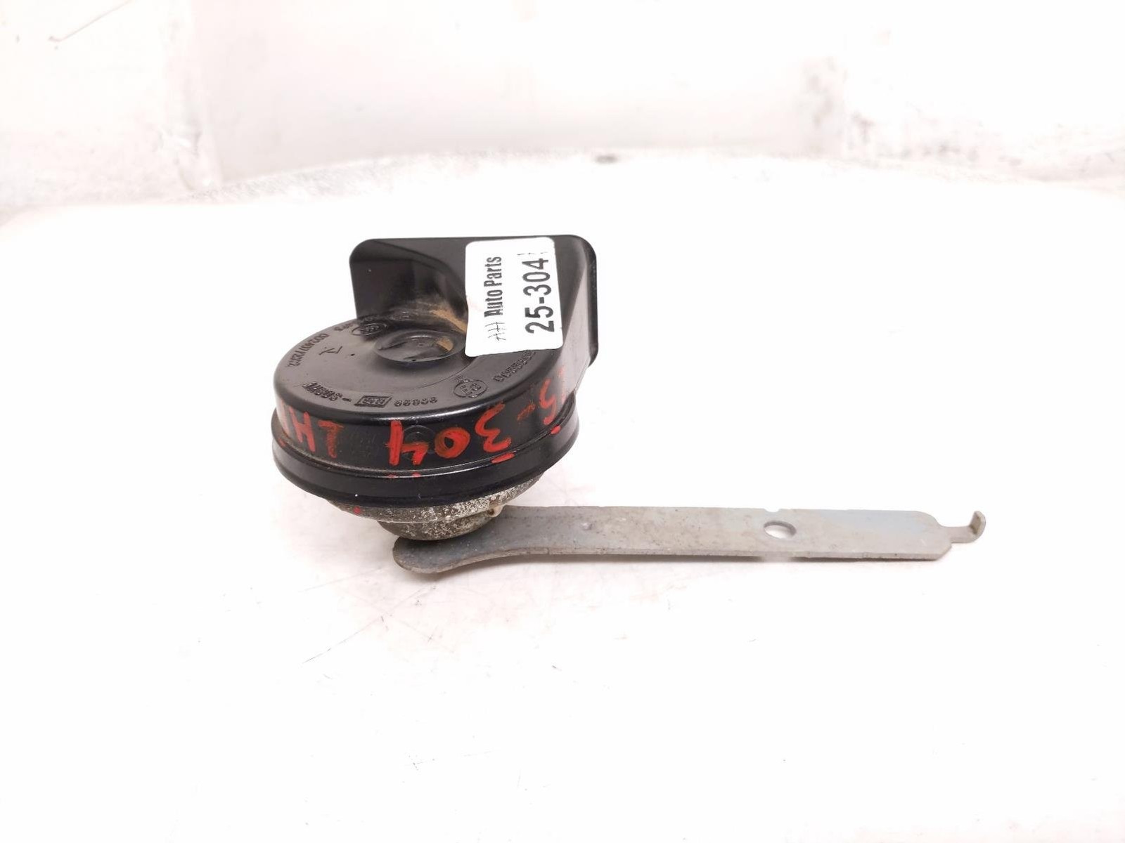2013-2018 Bmw X5 Low Note Pitch Honking Sound Horn 61-33-7-353-191