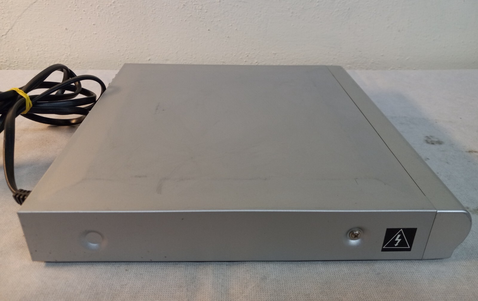 GPX D1816 DVD PLAYER - Working - No Remote