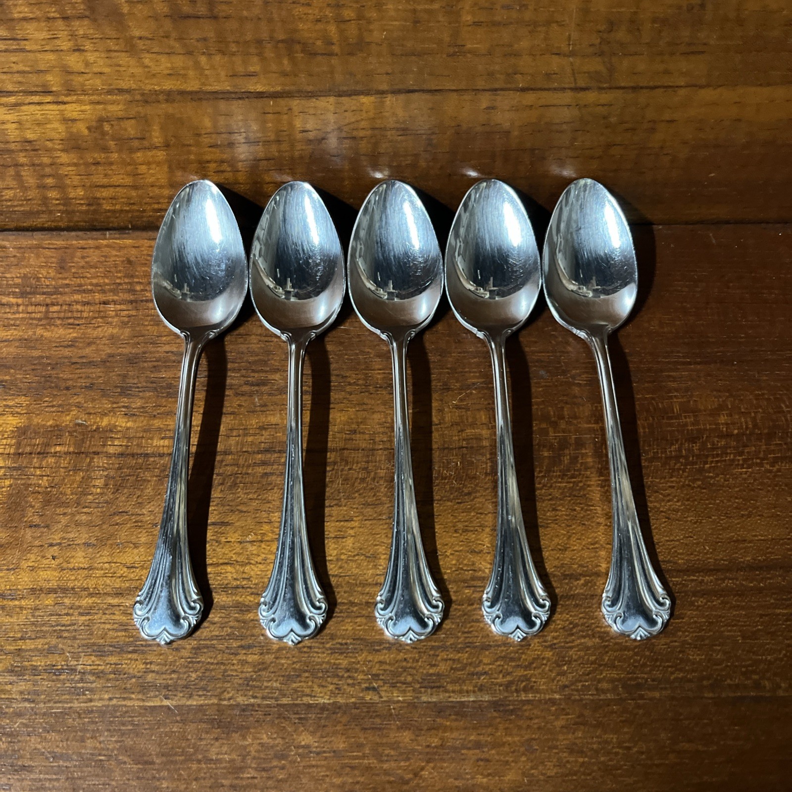 Reed Barton REGINE 5 Teaspoons 18/8 Stainless Korea Glossy Silverware Flatware