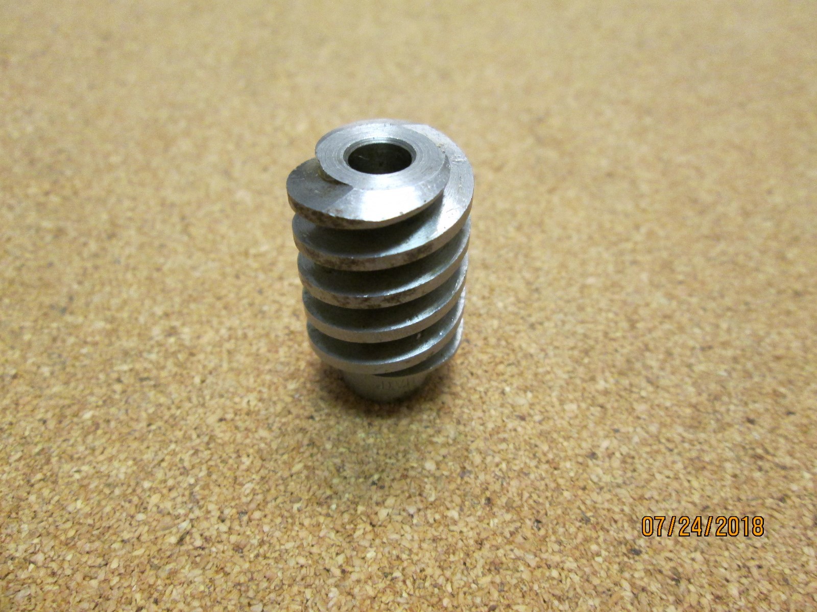 NEW OTHER, BOSTON DVH-1 WORM, STEEL, 16 PITCH, 1/2" BORE, R.H.