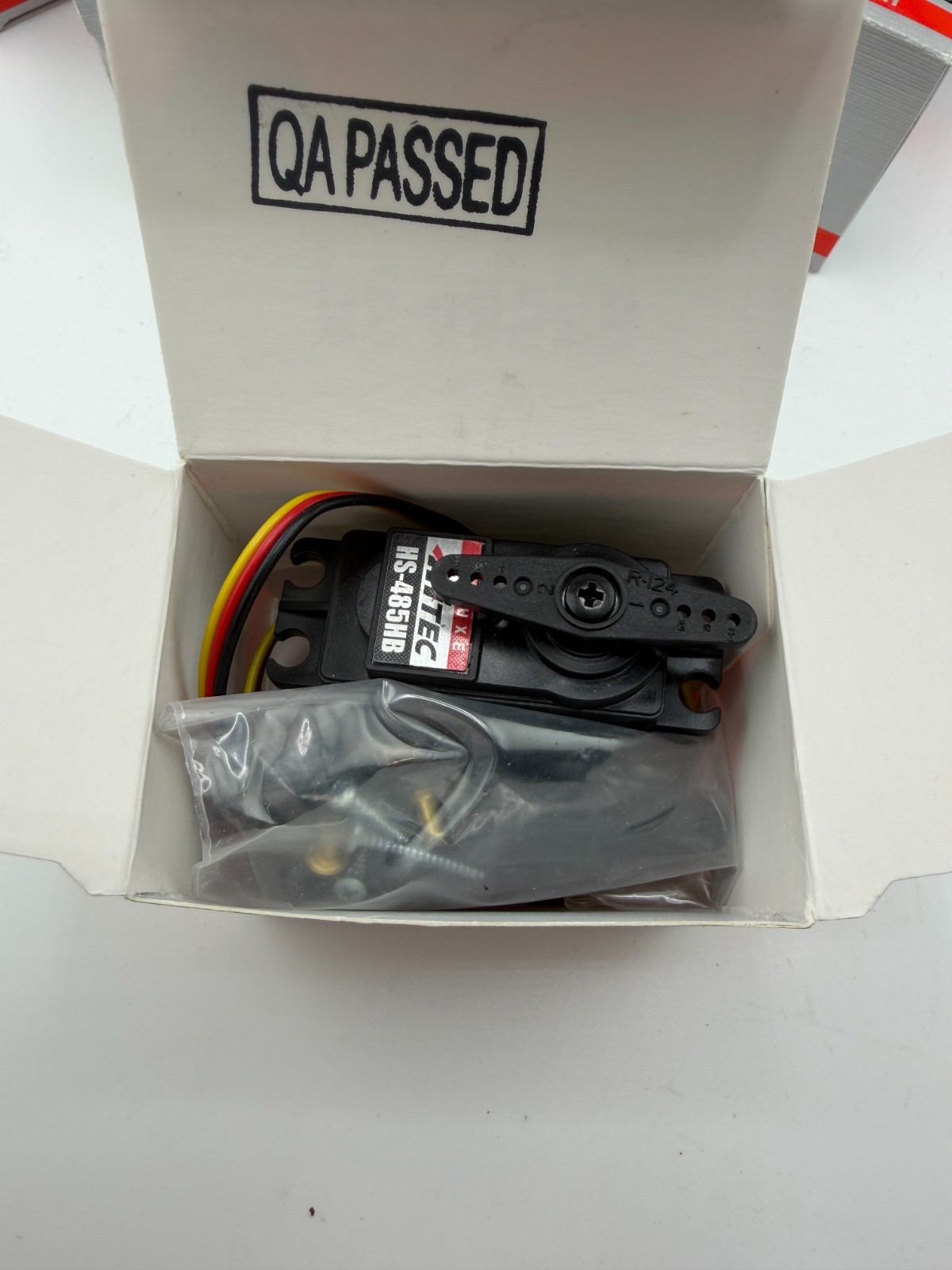 NEW Hitec HS-485HB Servo