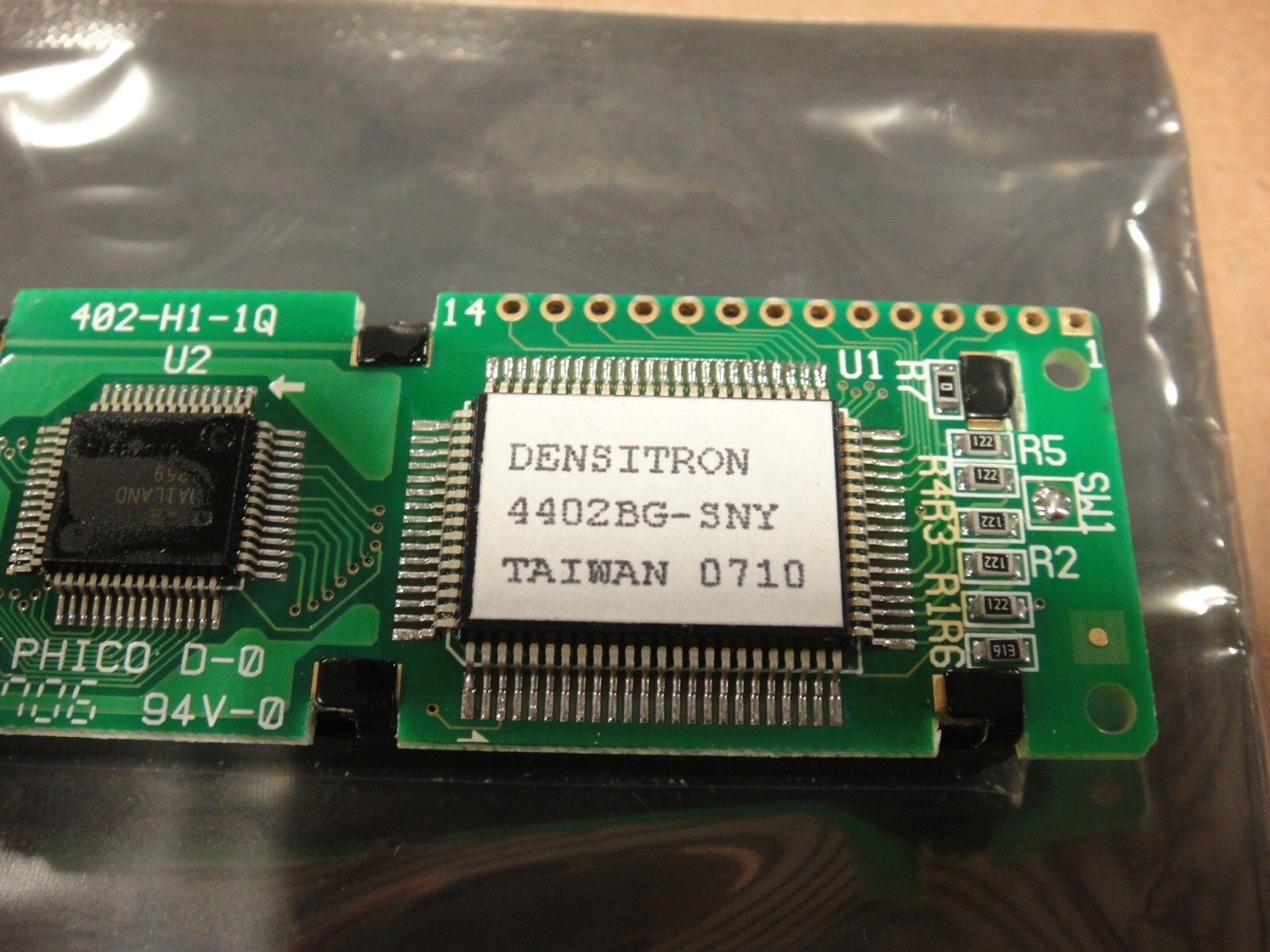 Densitron LM4402BG-SNY LCD Display open box new pictured