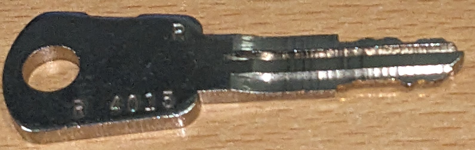 GREENWALD SENTINEL 2 KEY PART #GW91-2000-19 CODED R4015