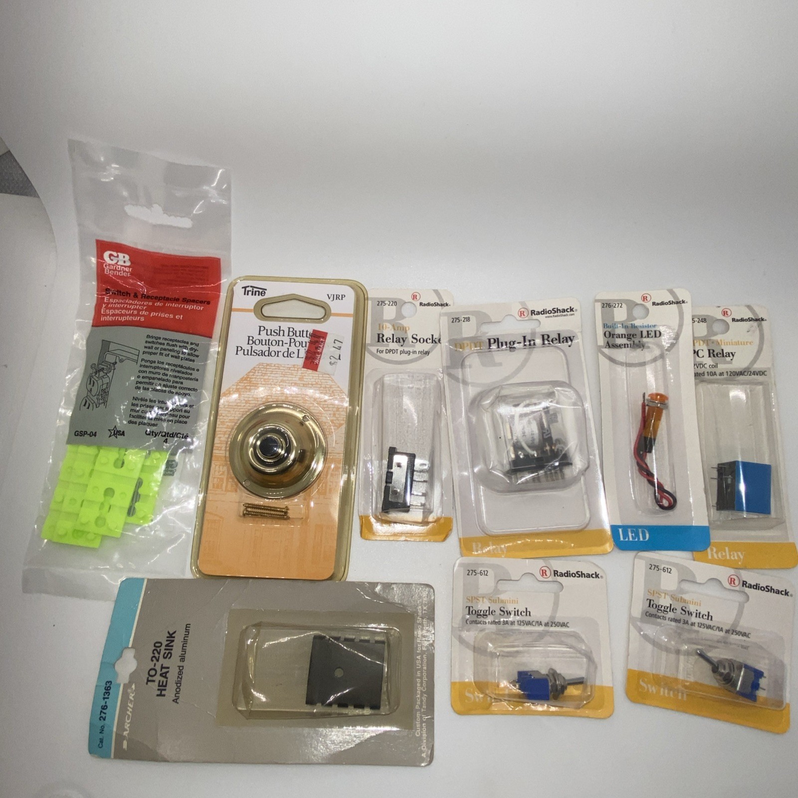 Lot Of 9 Miscellaneous Electric Items, New (Some RadioShack)