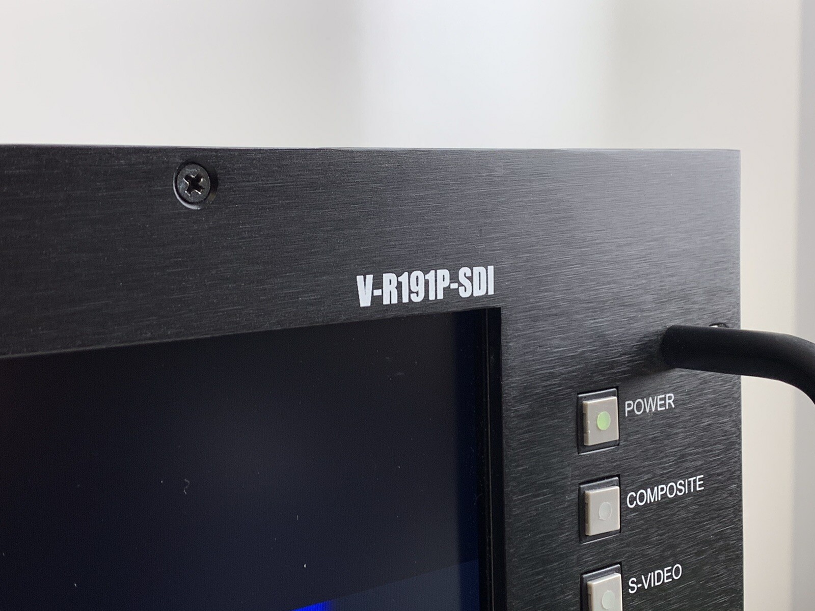 Marshall Electronics V-R191P-SDI 19" LCD Rack Mountable Panel with SDI Input