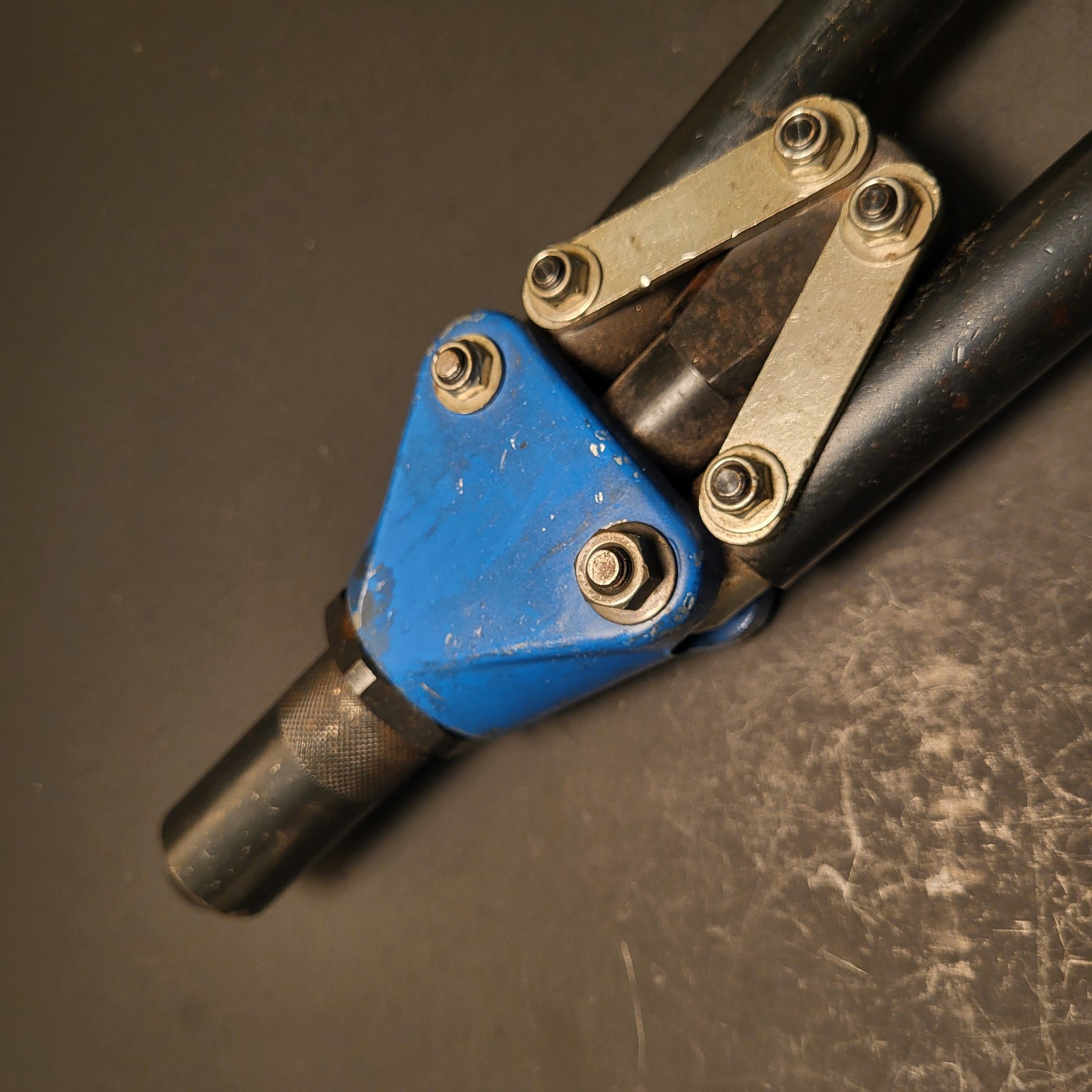 Tool Aid 19800 heavy duty 1/4" rivet gun