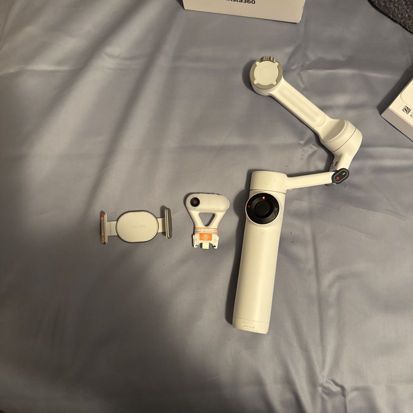 Insta360 Flow 2 Pro 3-Axis AI-Powered Gimbal-Stone Gray-AI Tracker