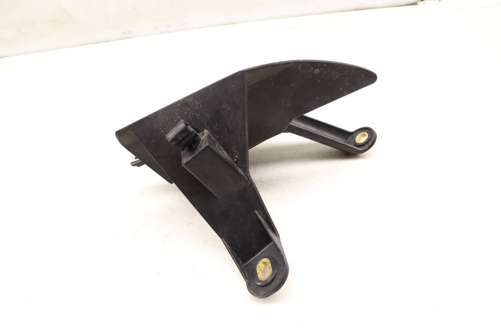 2011-2014 PORSCHE CAYENNE - Right LANE Change Assist Control Module Bracket