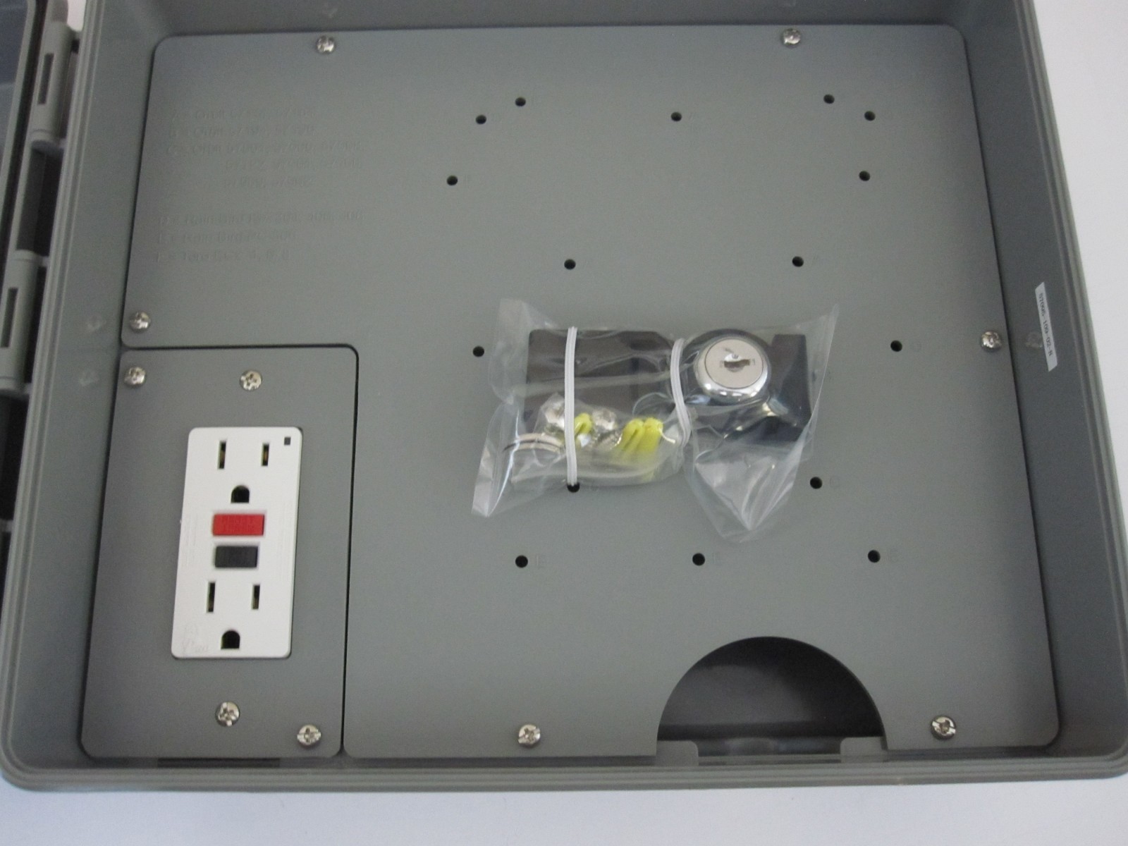 ORBIT WATERMASTER SPRINKLER TIMER CABINET 57095-21 NEW