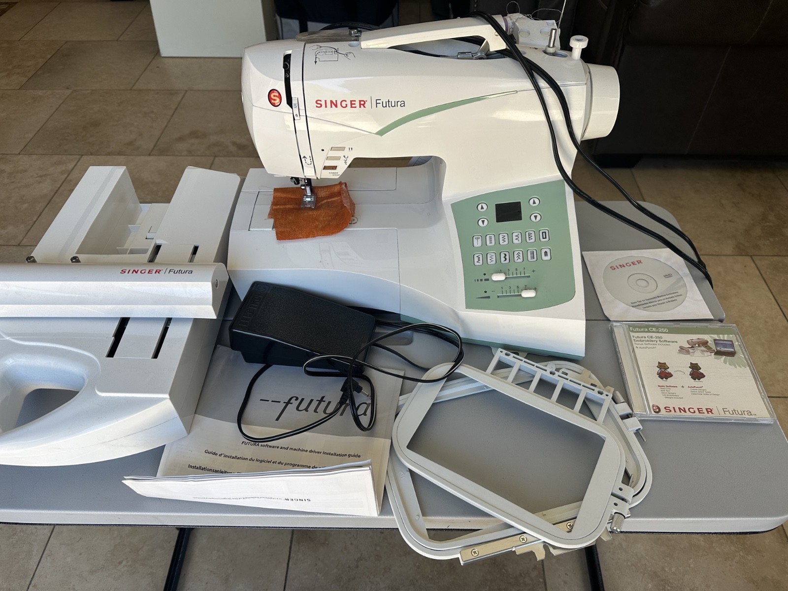 USED Singer Futura CE-250 Sewing AND EMBROIDERY MACHINE RECENTLY SERVICED
