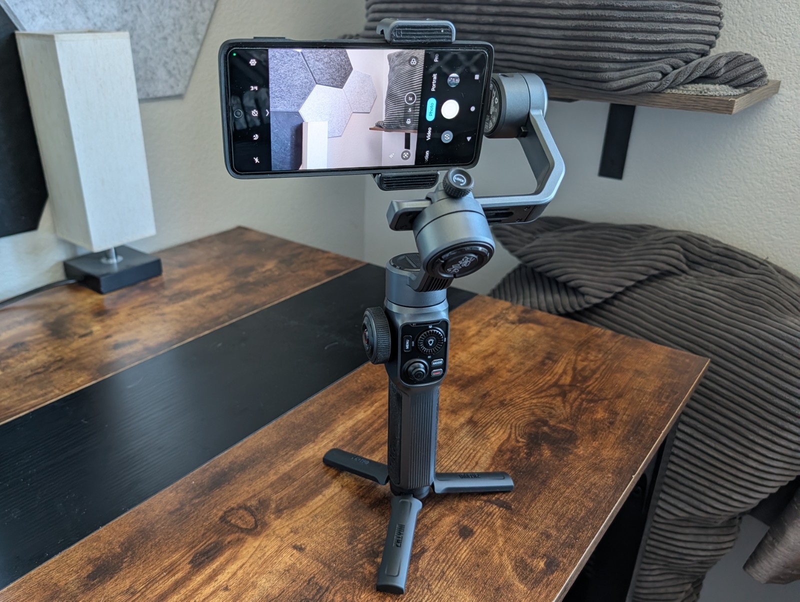 Zhiyun 5S Smooth Gimbal Stabilizer with Fill Light