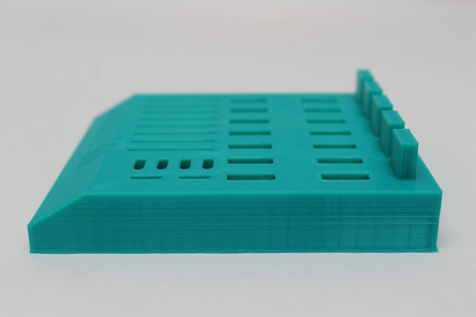 New 3D Printed Meta Green USB, USB-C, SD, MicroSD Holder